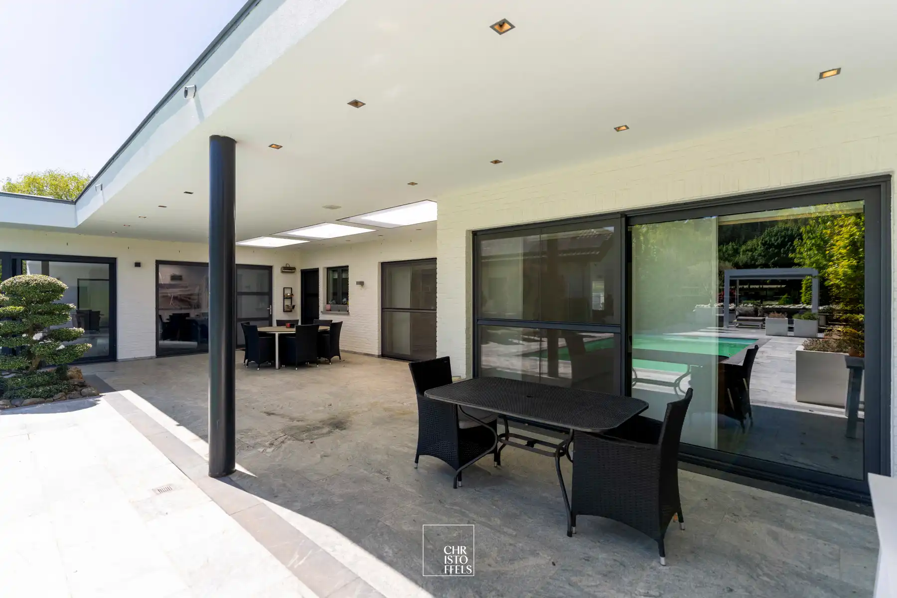 Exclusieve villa (511m²) met buitenzwembad, wellnessruimte en paardenaccommodatie in Lanaken foto 39