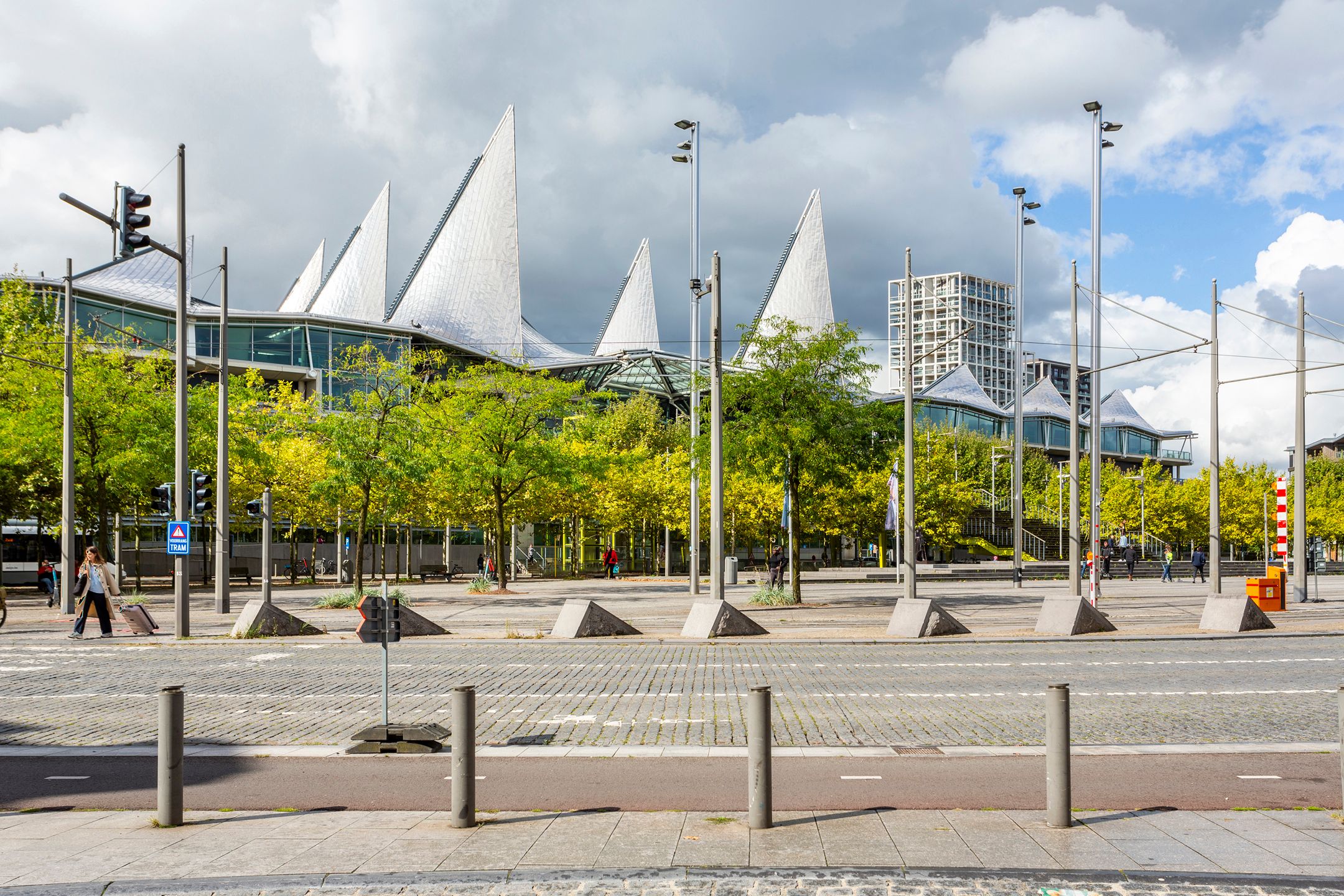commerciële ruimte ca 200 m² met zicht op Vlinderpaleis foto 13
