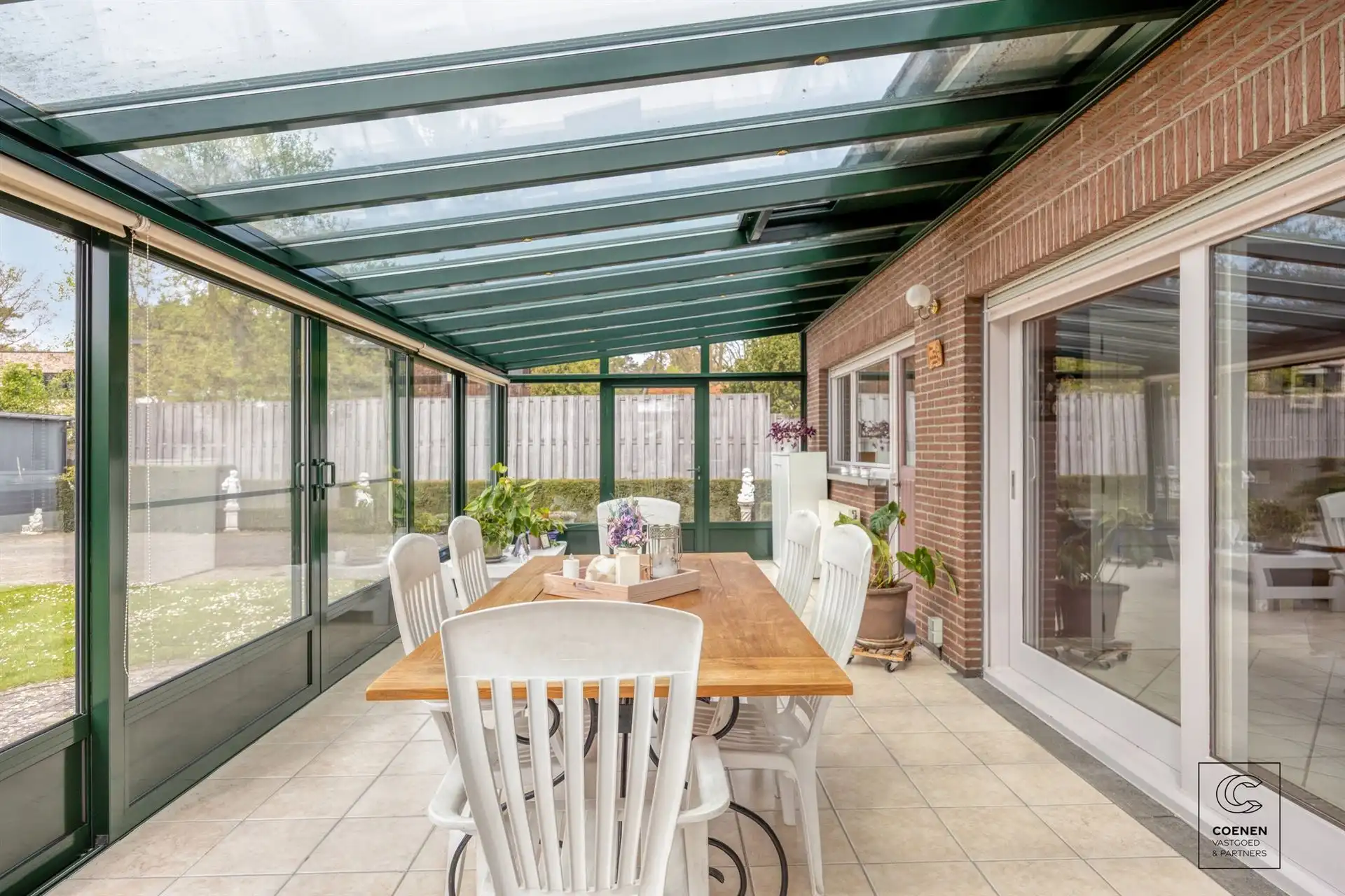 Charmante gezinswoning van 196 m², 3 slpks en 3 garages! foto 10