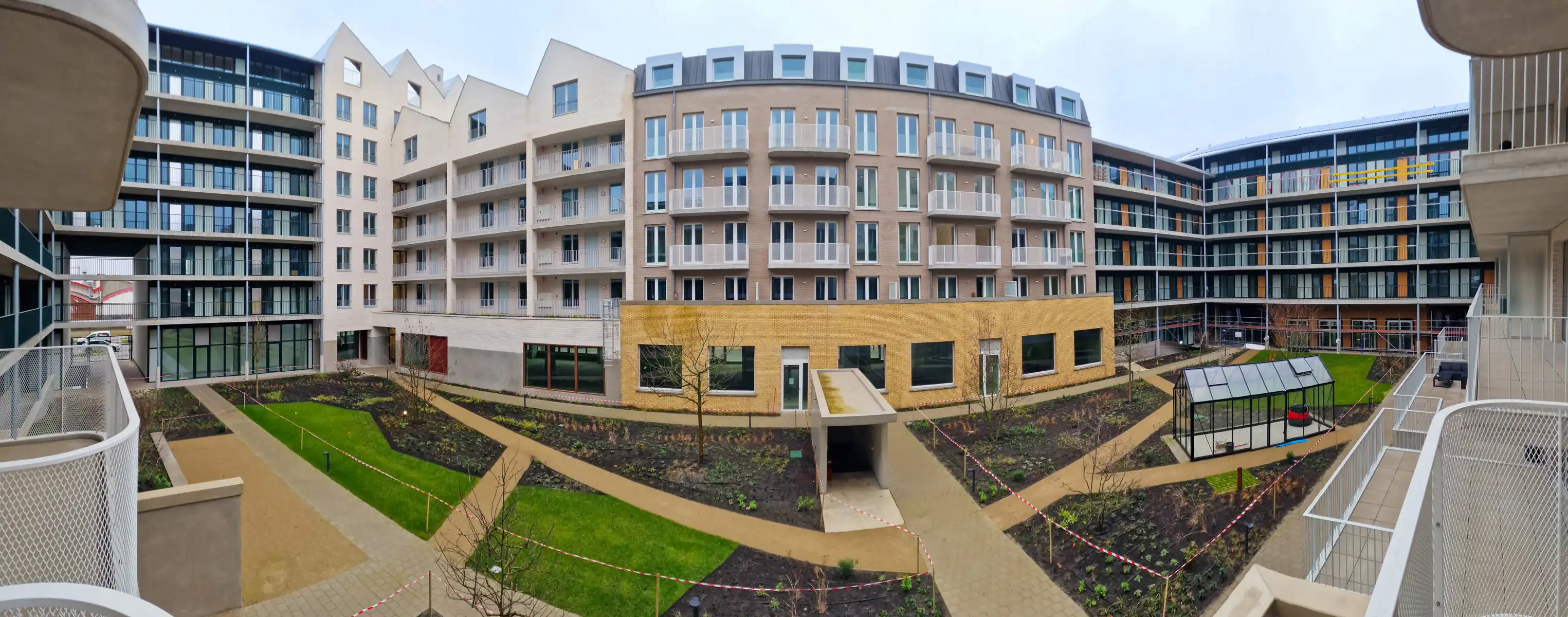 Lichtrijk nieuwbouwappartement met 2 slaapkamers en terras foto 9
