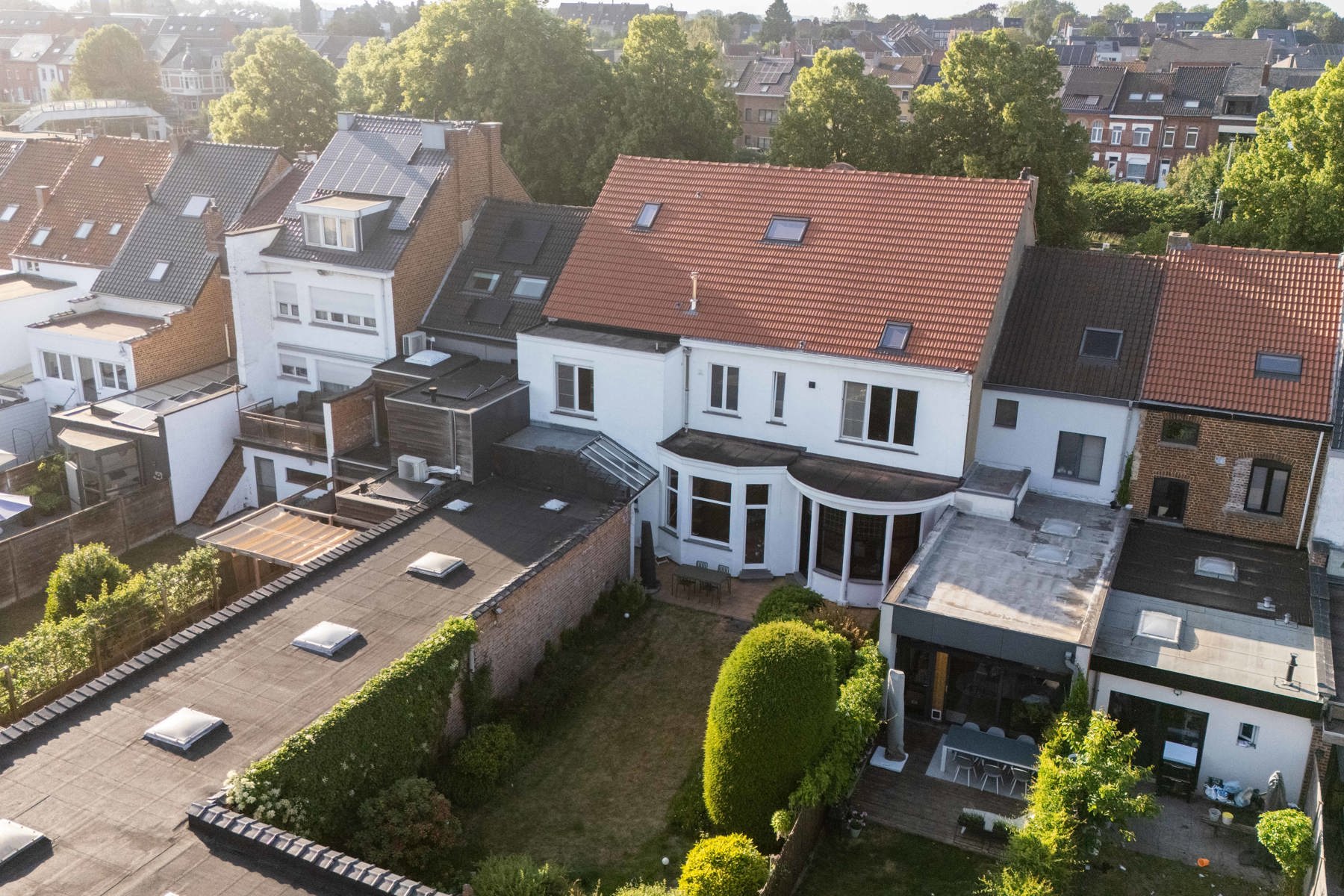 Karaktervolle herenwoning met polyvalente ruimte foto 3