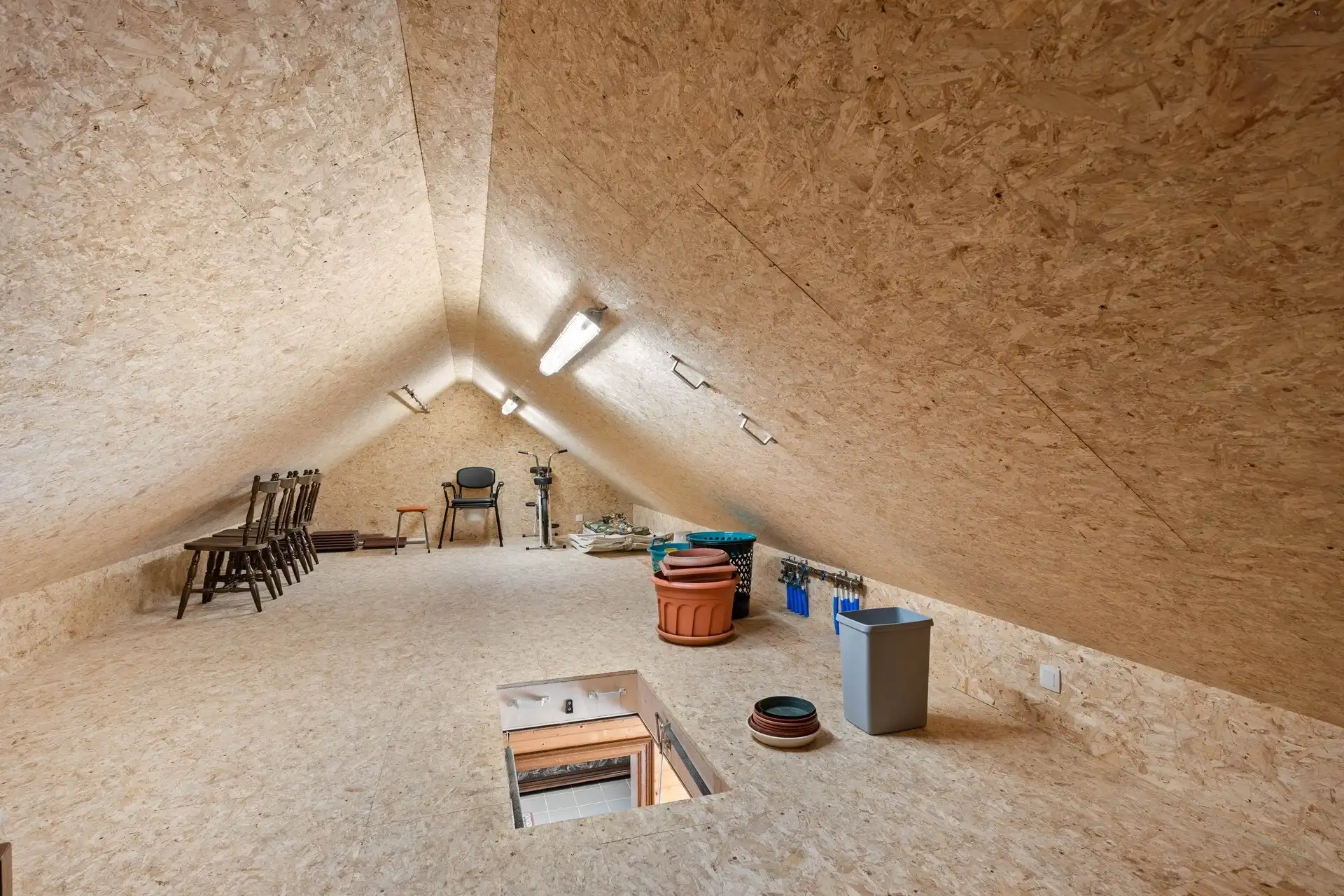 top onderhouden en energiezuinige woning + magazijn foto 19