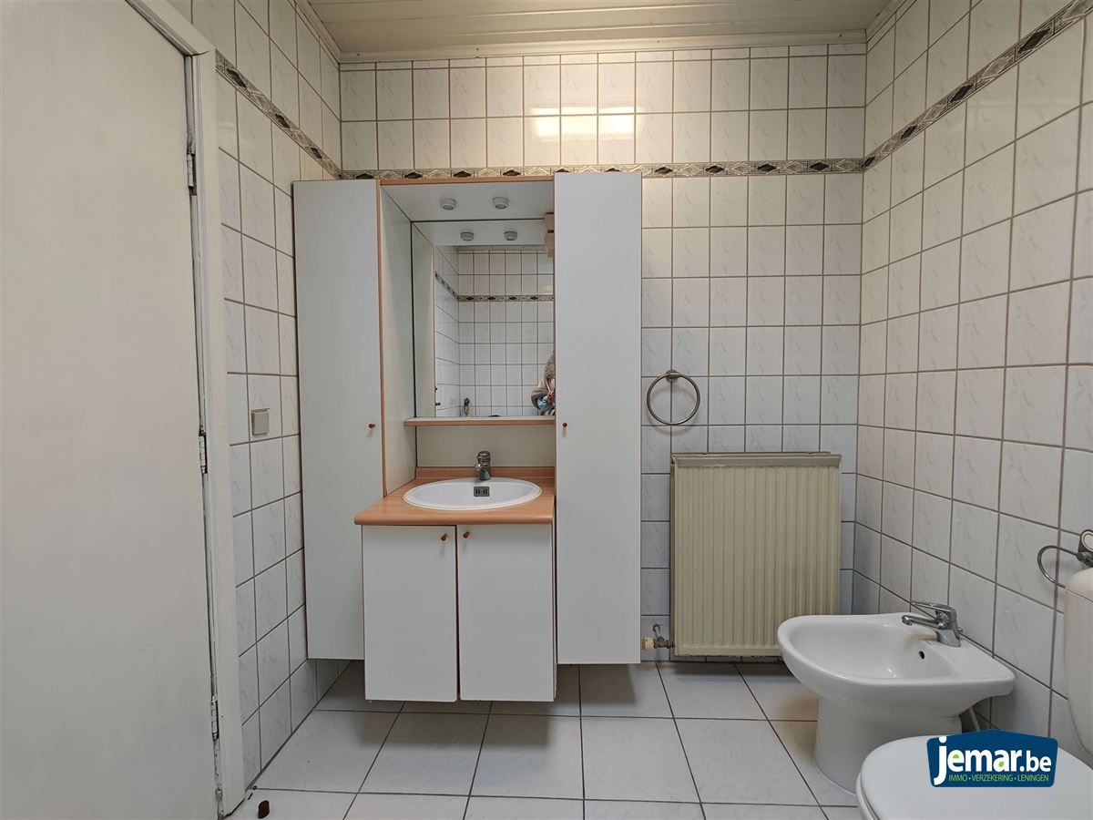 Instapklare woning met 4 slaapkamers en garage  foto 13