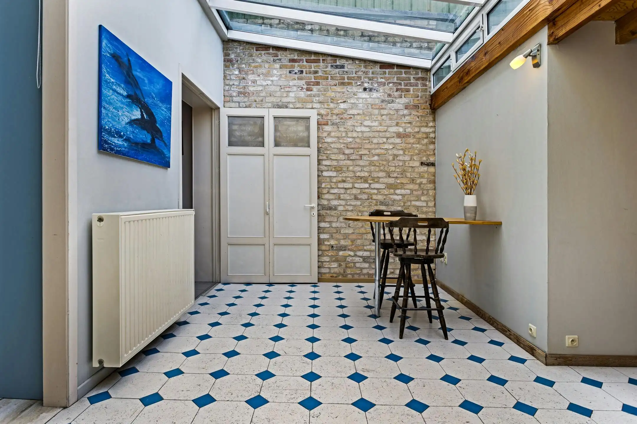 Ruime woning met 4 slaapkamers en leuke tuin in Roeselare! foto 3