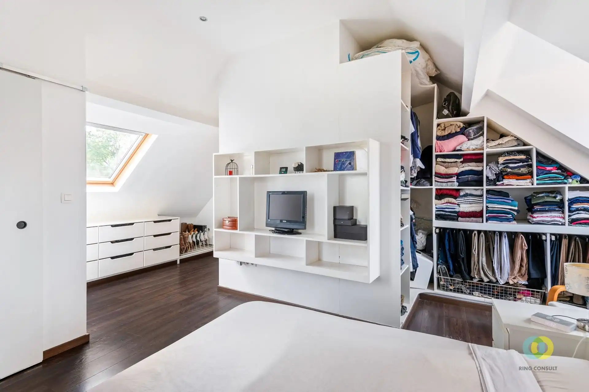 Instapklare woning met 3 slaapkamers en terras foto 12