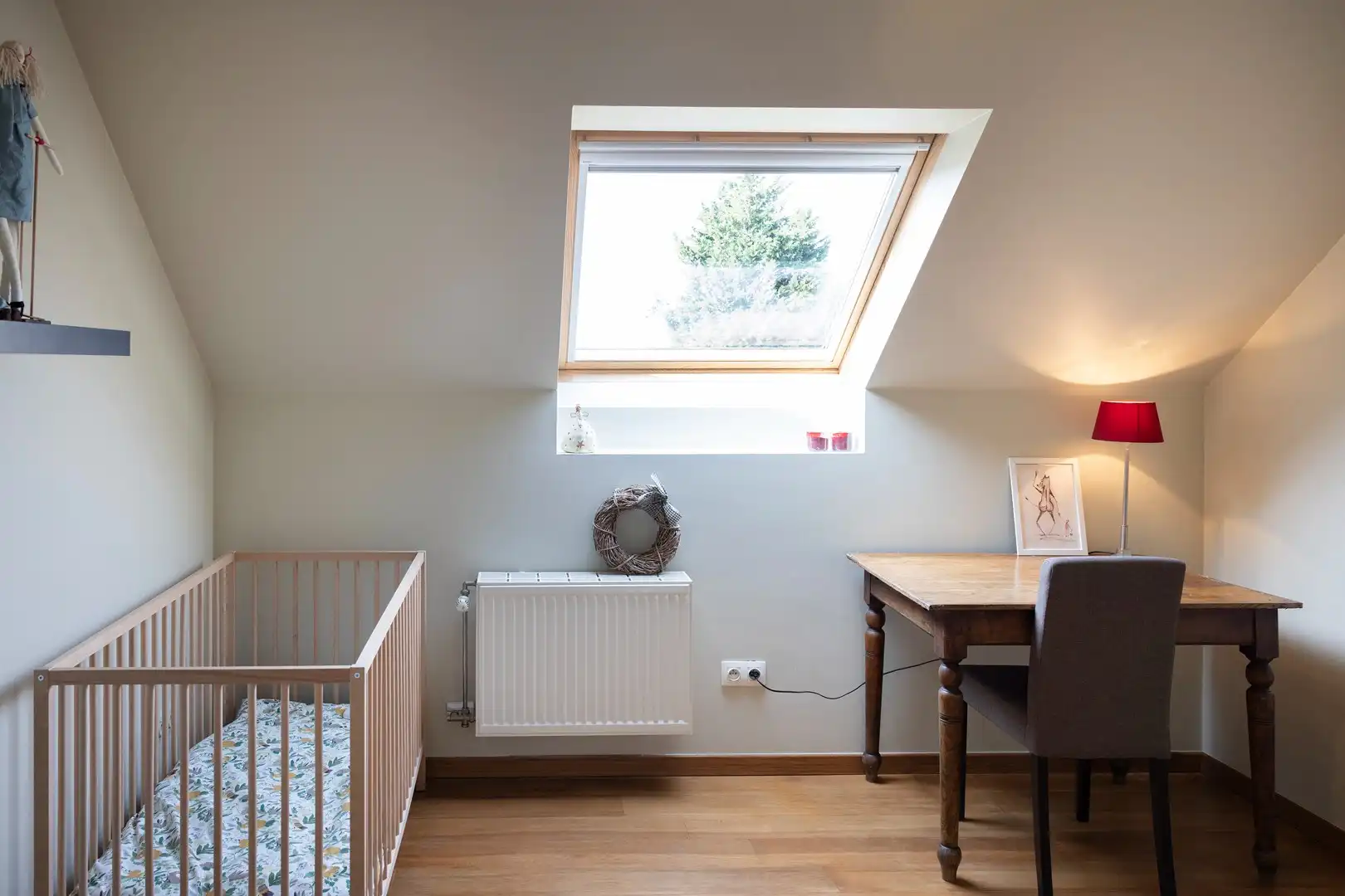 Gezellige stadswoning met zongerichte tuin, garage & parking. foto 9