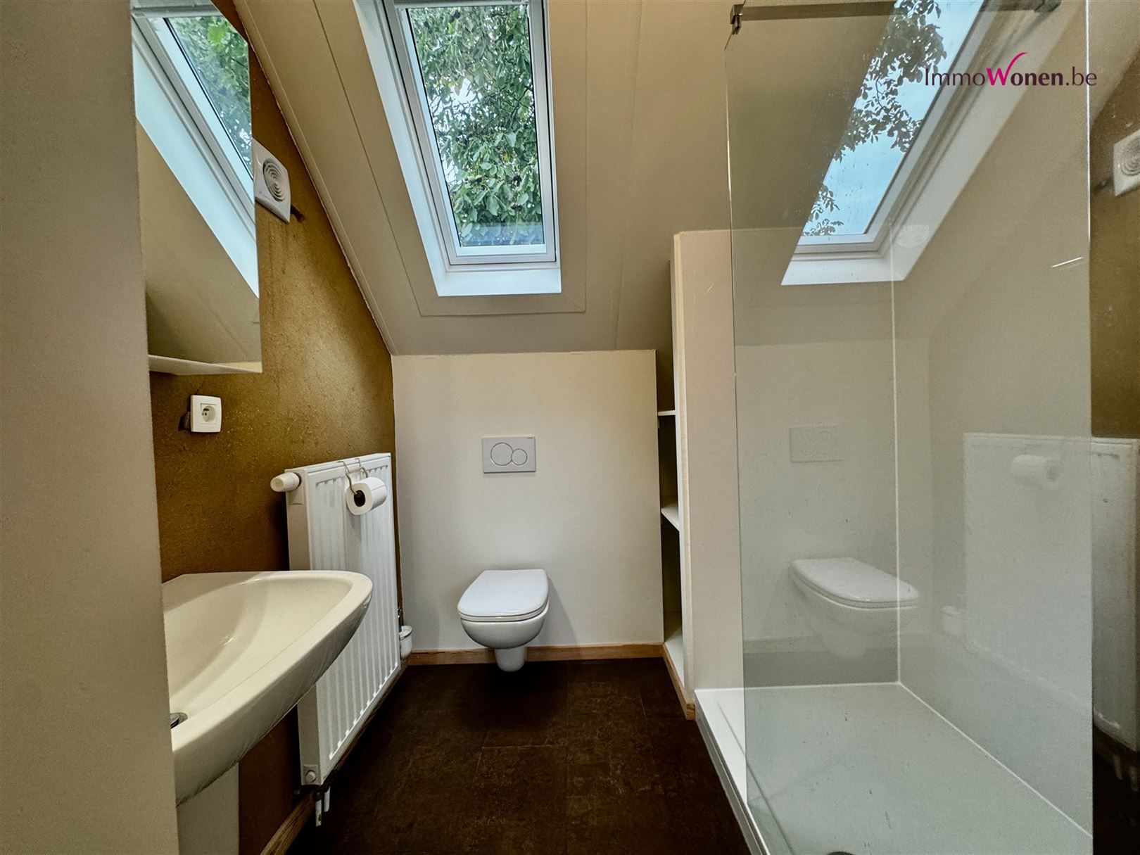 Tinne van ImmoWonen.be verhuurt dit fijne huisje met garage foto 3