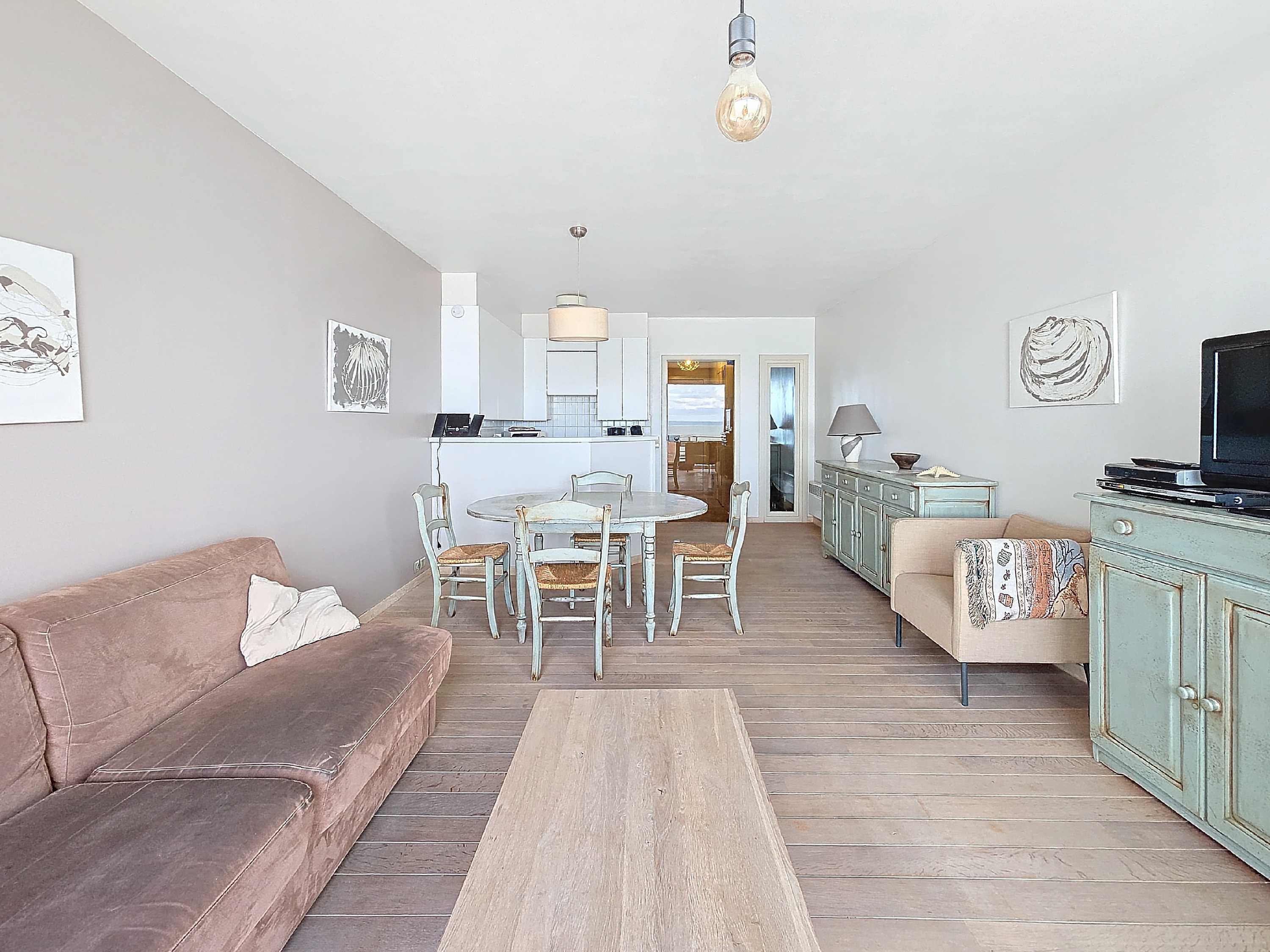 Instapklaar appartement met frontaal zeezicht te Nieuwpoort foto 8