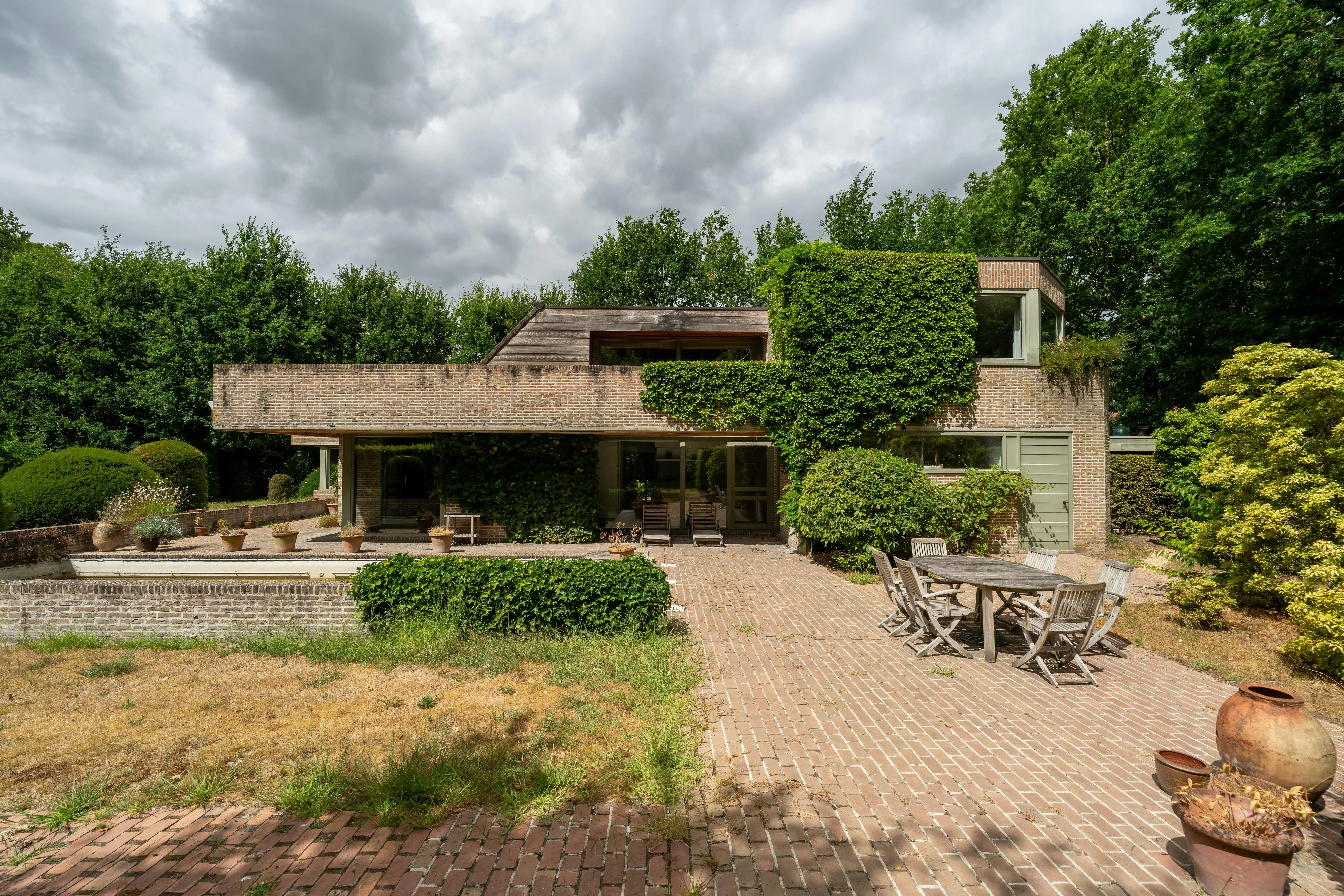 Architecturale villa gelegen in Varsenare foto 23