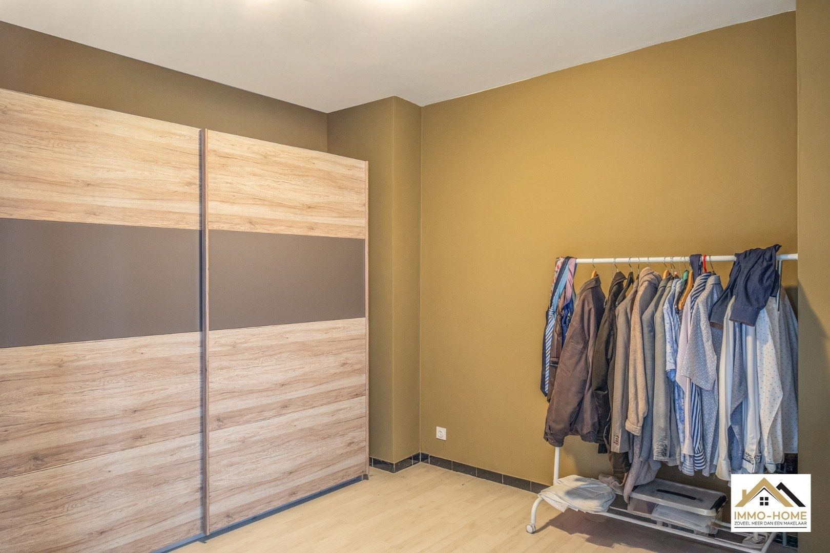 Opbrengsteigendom op topligging te Oostakker, grens Gent foto 8