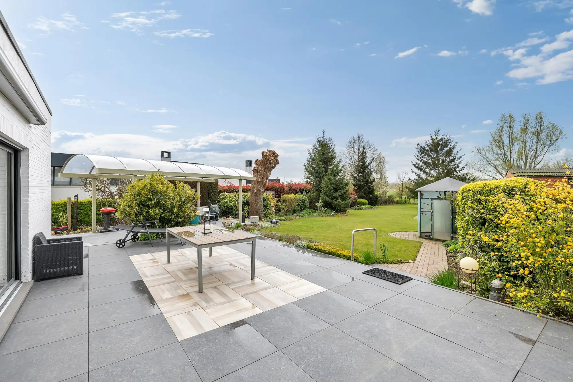 Bungalow met drie slaapkamers in Denderhoutem foto 21