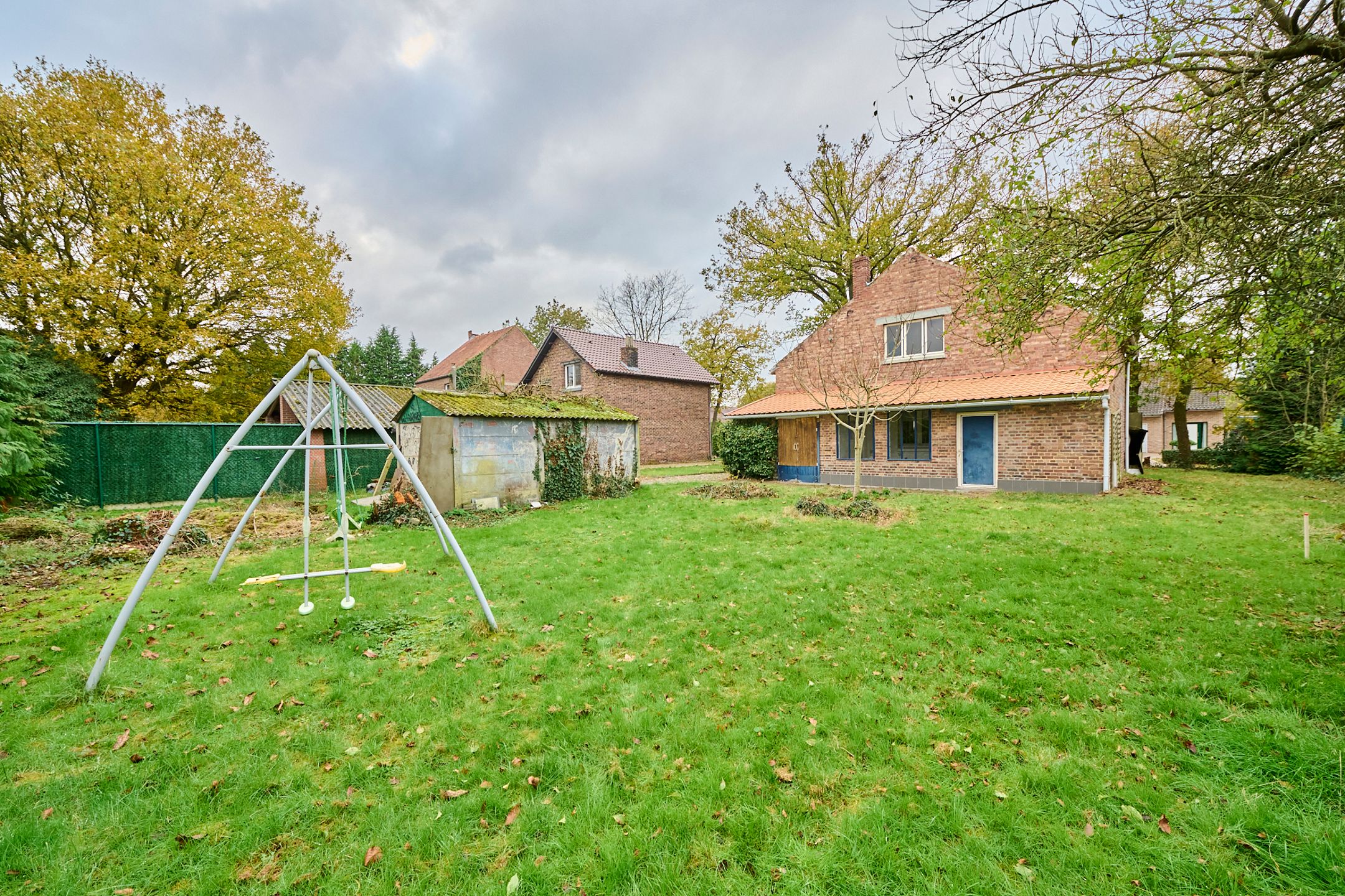 Te renoveren woning op wandelafstand van het centrum foto 3