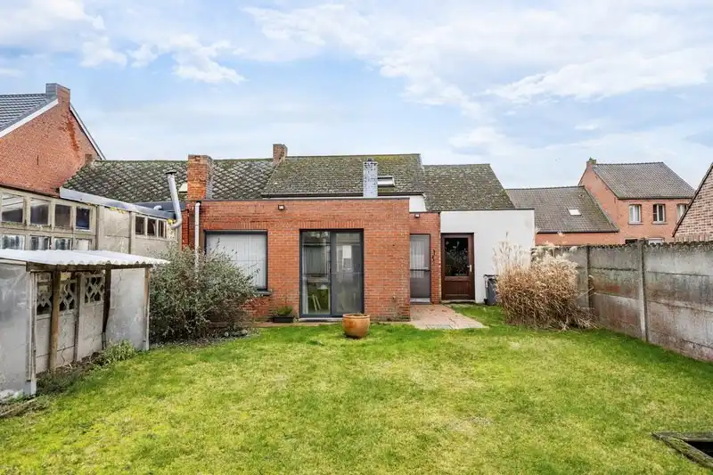 Starters woning met 2 slaapkamers garage en tuin te koop. foto 14