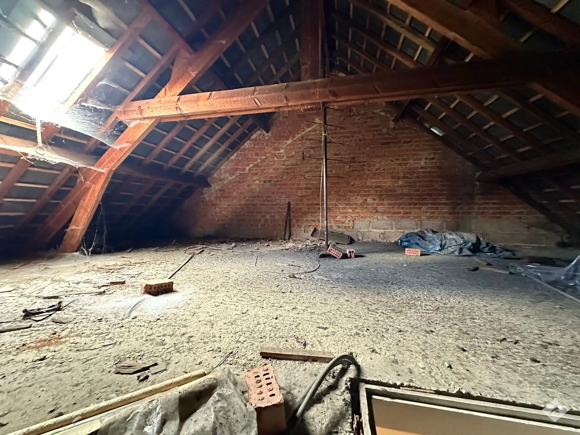 woning te centrum opstal met garage en oprit foto 12