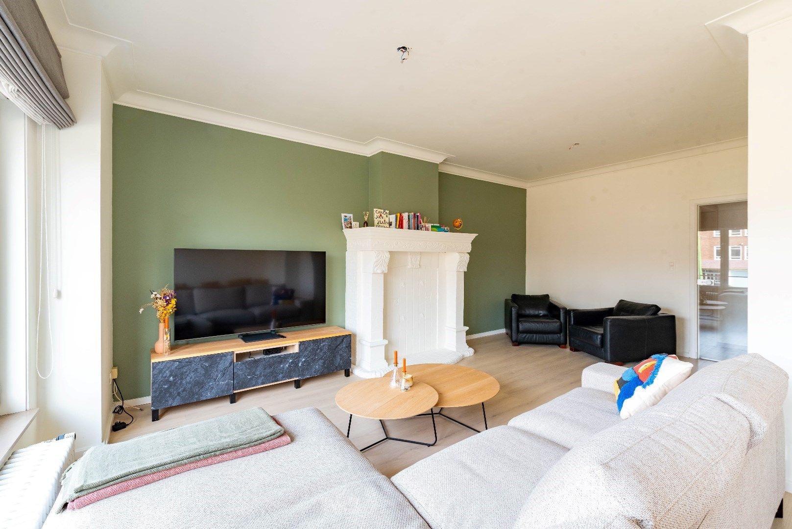 Stijlvol gerenoveerd appartement foto {{pictureIndex}}