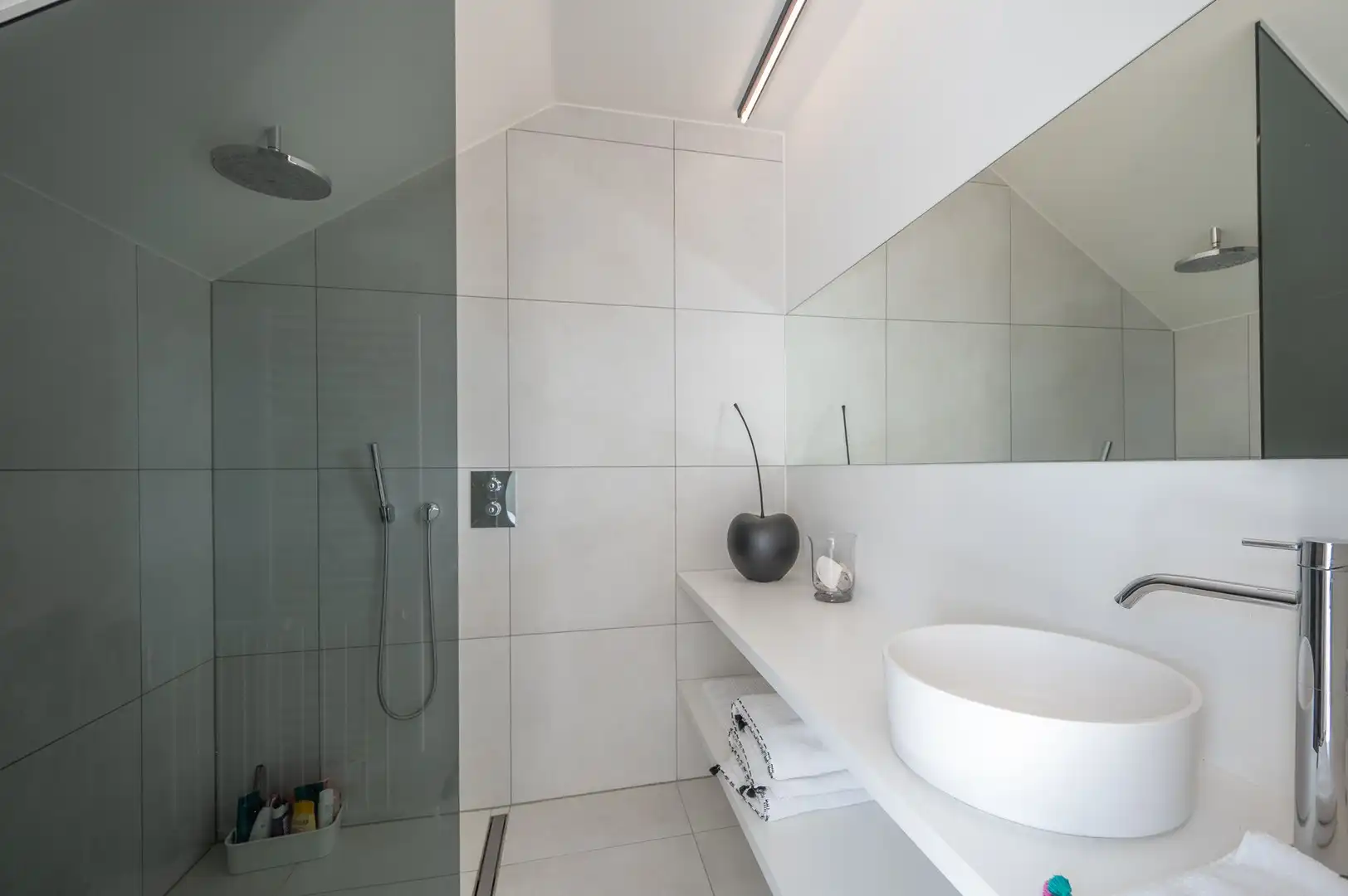 Uitzonderlijke eigendom met een uniek open zicht op de Hazegraspolders, vlakbij het Oosthoekplein. foto 19