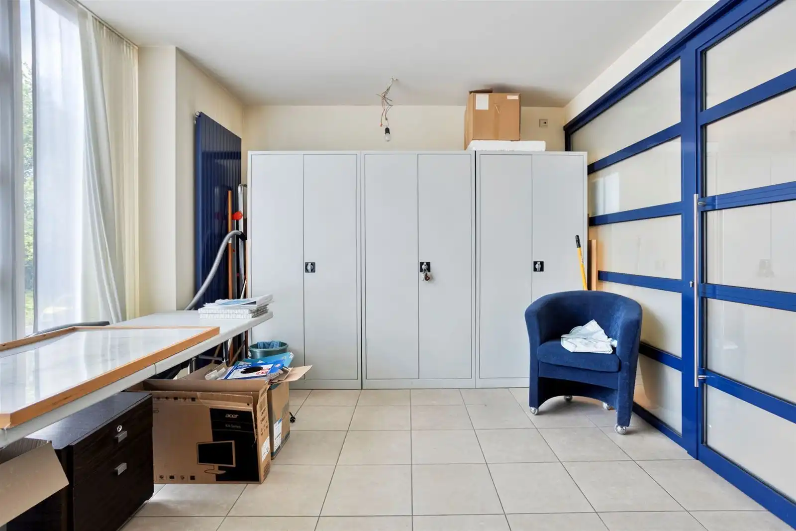 Praktijk (label B) met 4 staanplaatsen en ruim terras  foto 17