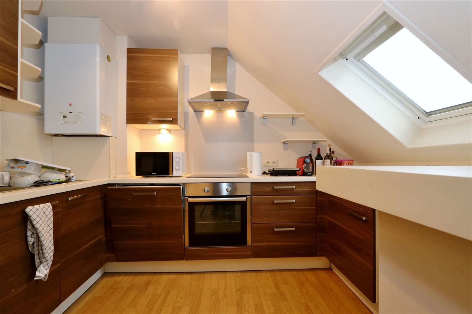 Appartement met 2 slaapkamers, ingerichte zolder en kelder foto 6