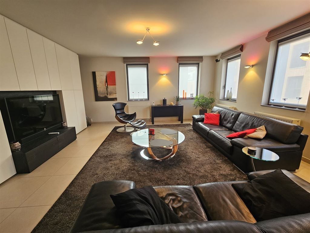 Bemeubeld Luxe appartement  foto 6