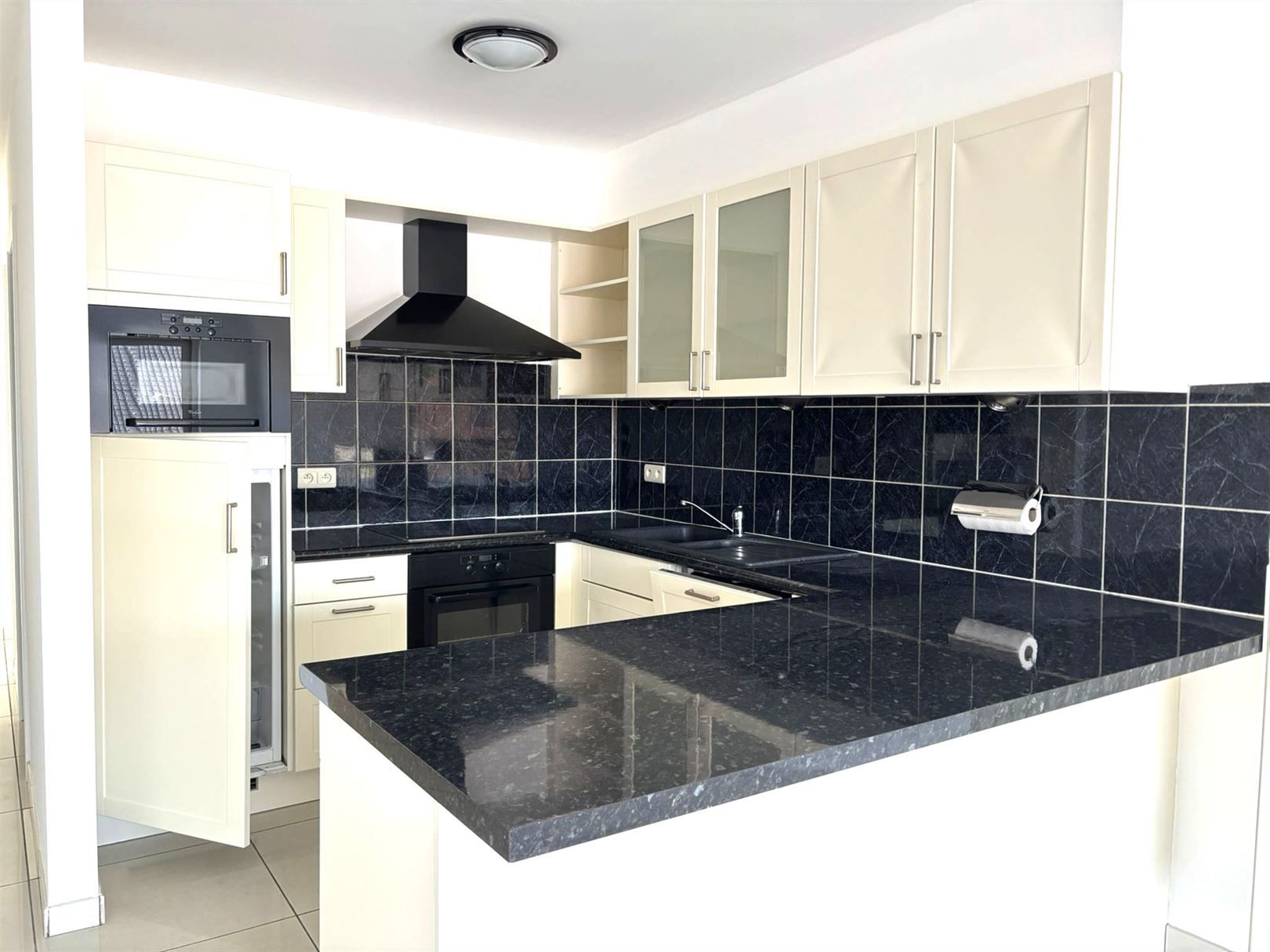 TE HUUR: Appartement met 2 slaapkamers in Heusden! foto 5
