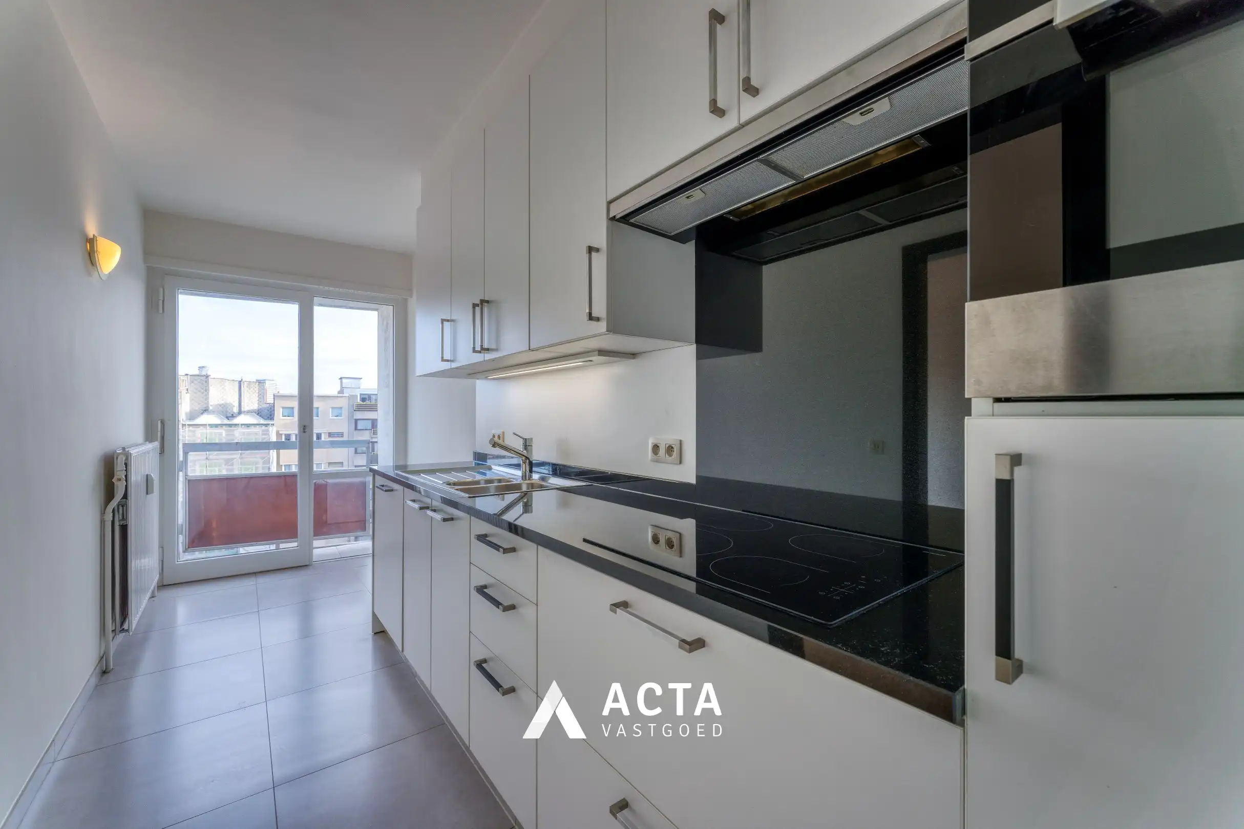 Appartement met twee slaapkamers op het Leopold I-Plein foto 6