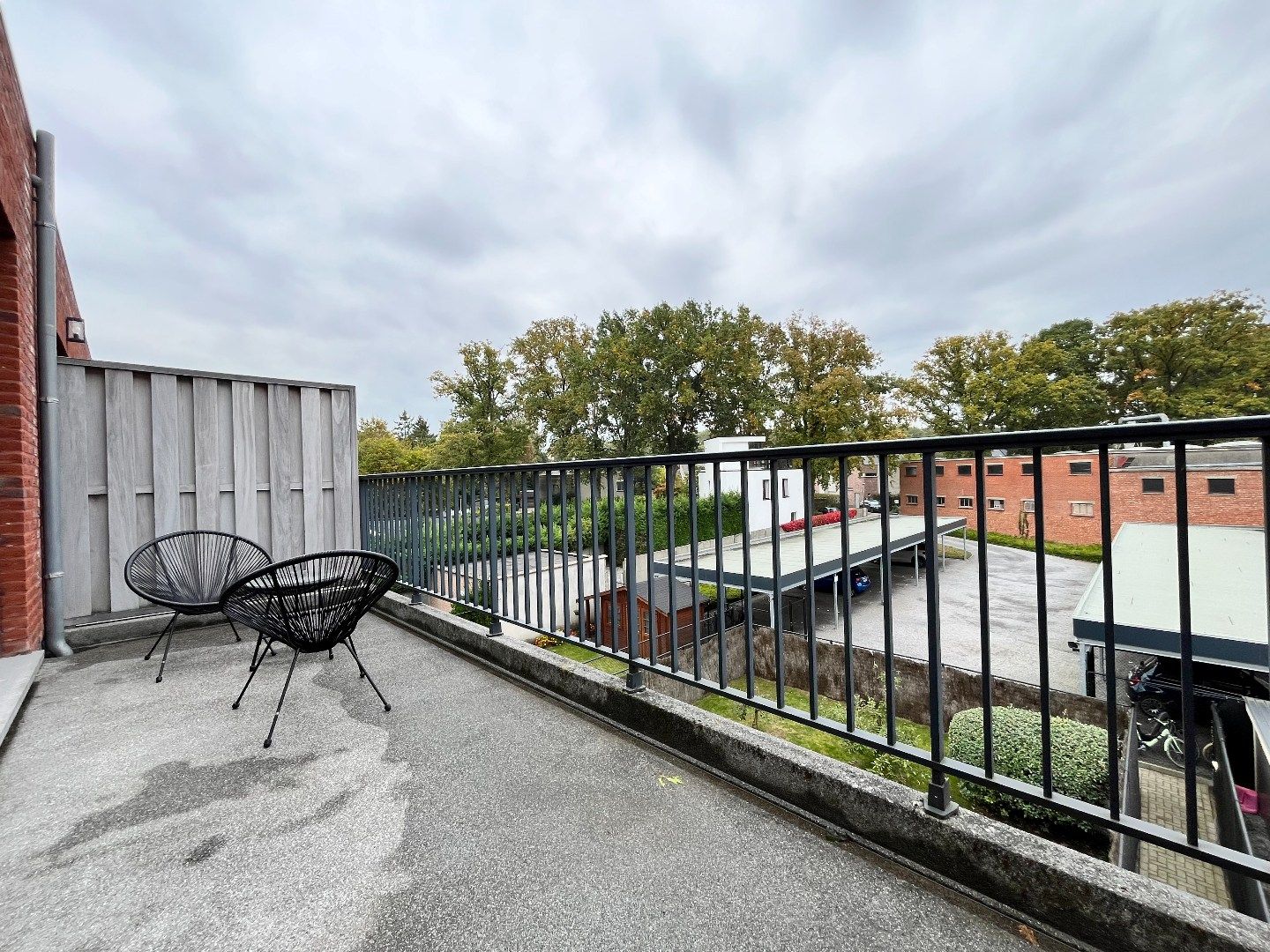 Hedendaags 2 slpk appartement met carport te Maria Ter Heide foto 13