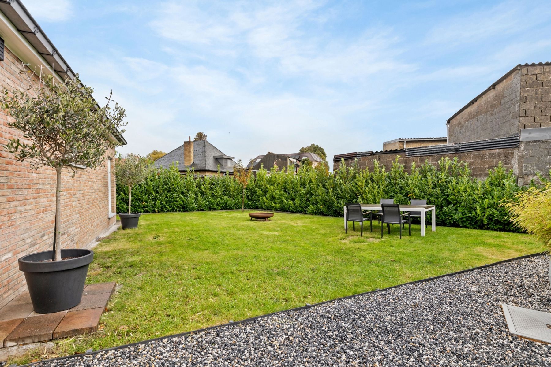 Volledig gerenoveerde bungalow instapklaar foto 21