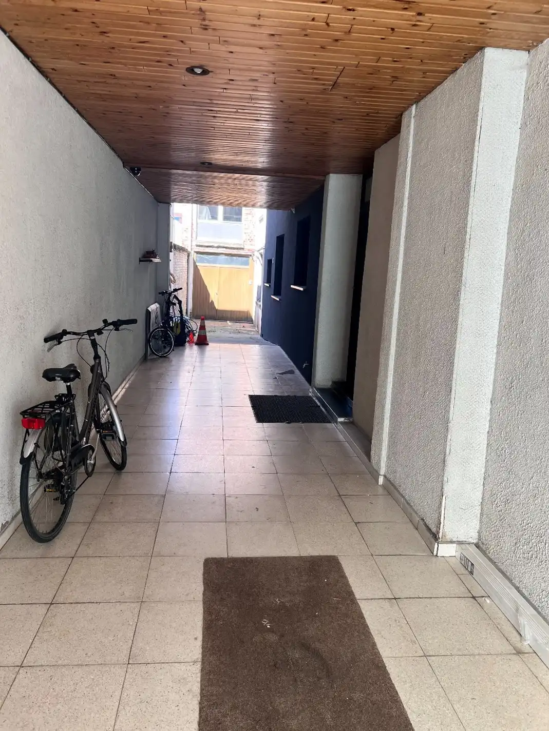 Karakterpand met industriële looks op toplocatie foto 4