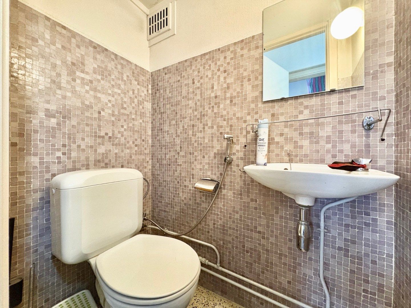 Te renoveren ruim 2-slpk appartement met staanplaats en kelder foto 16