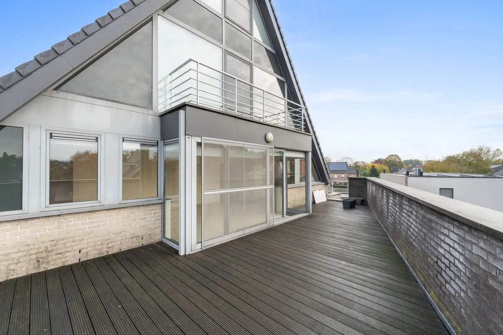 Ruim appartement met drie slaapkamers te huur in Evergem foto 15