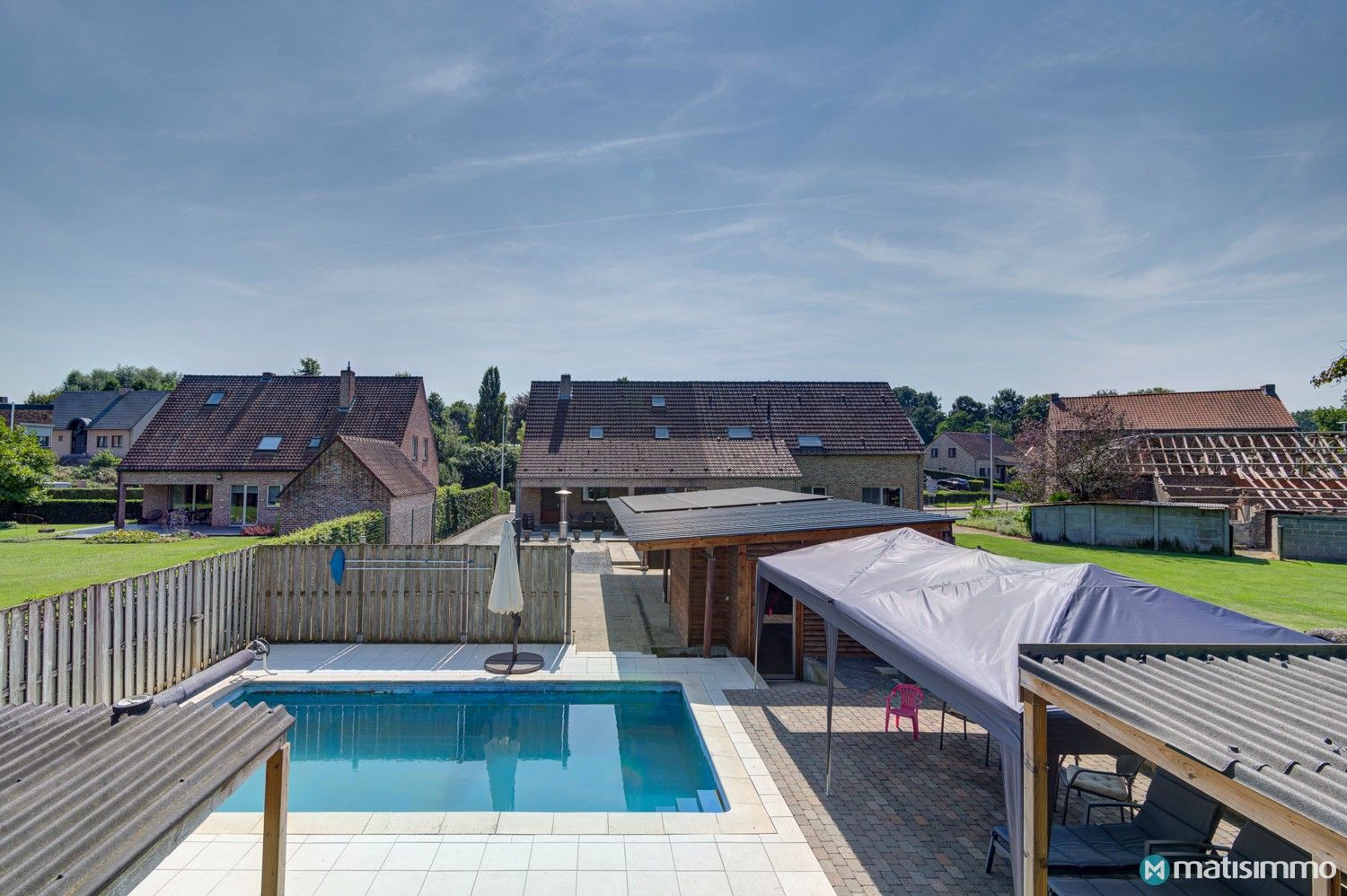 GEZINSWONING MET 4 SLAAPKAMERS, ZONNEPANELEN EN ZWEMBAD TE KORTESSEM foto 44