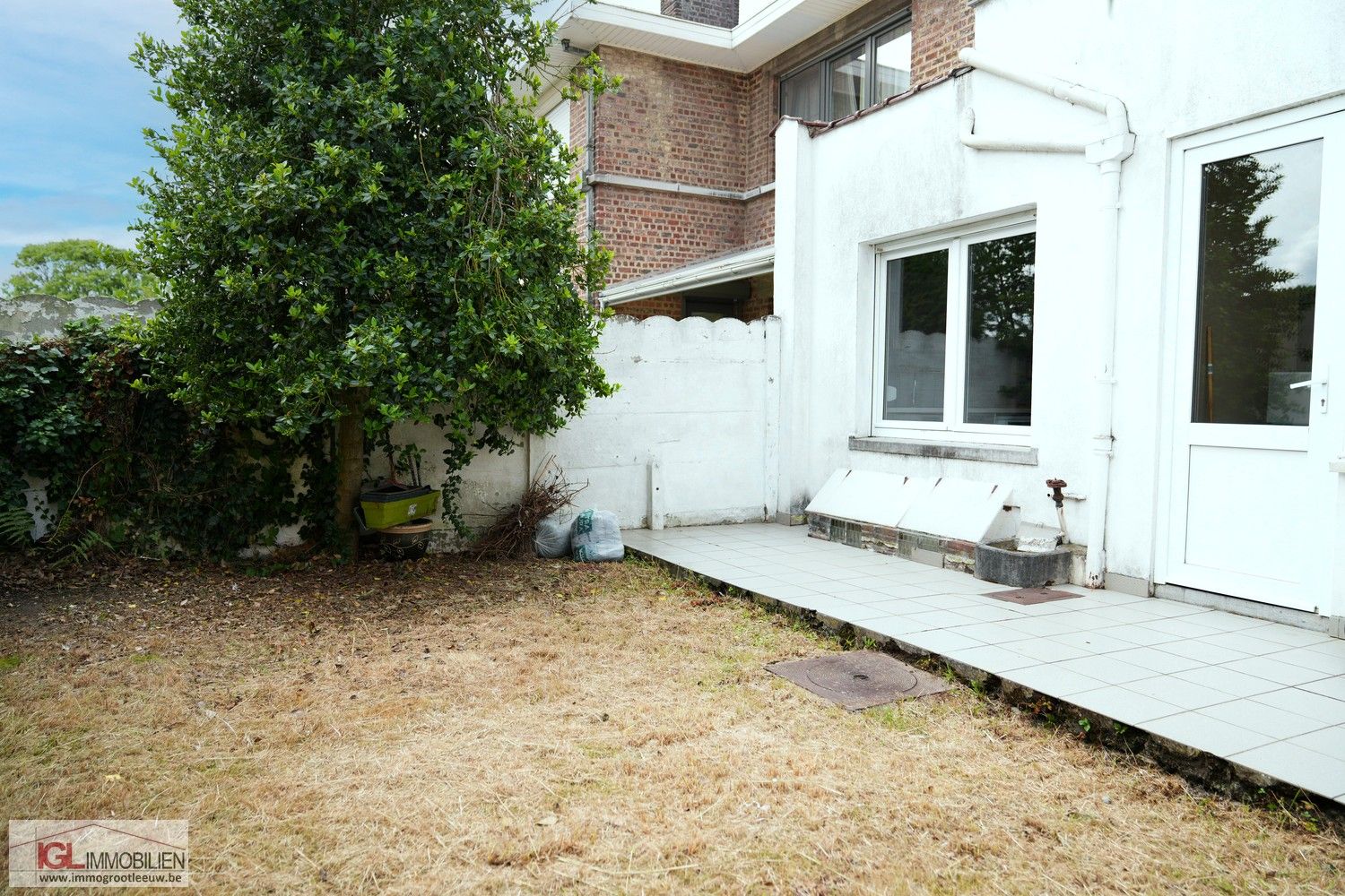Op te frissen rijwoning met 3 slaapkamers en garage foto 26