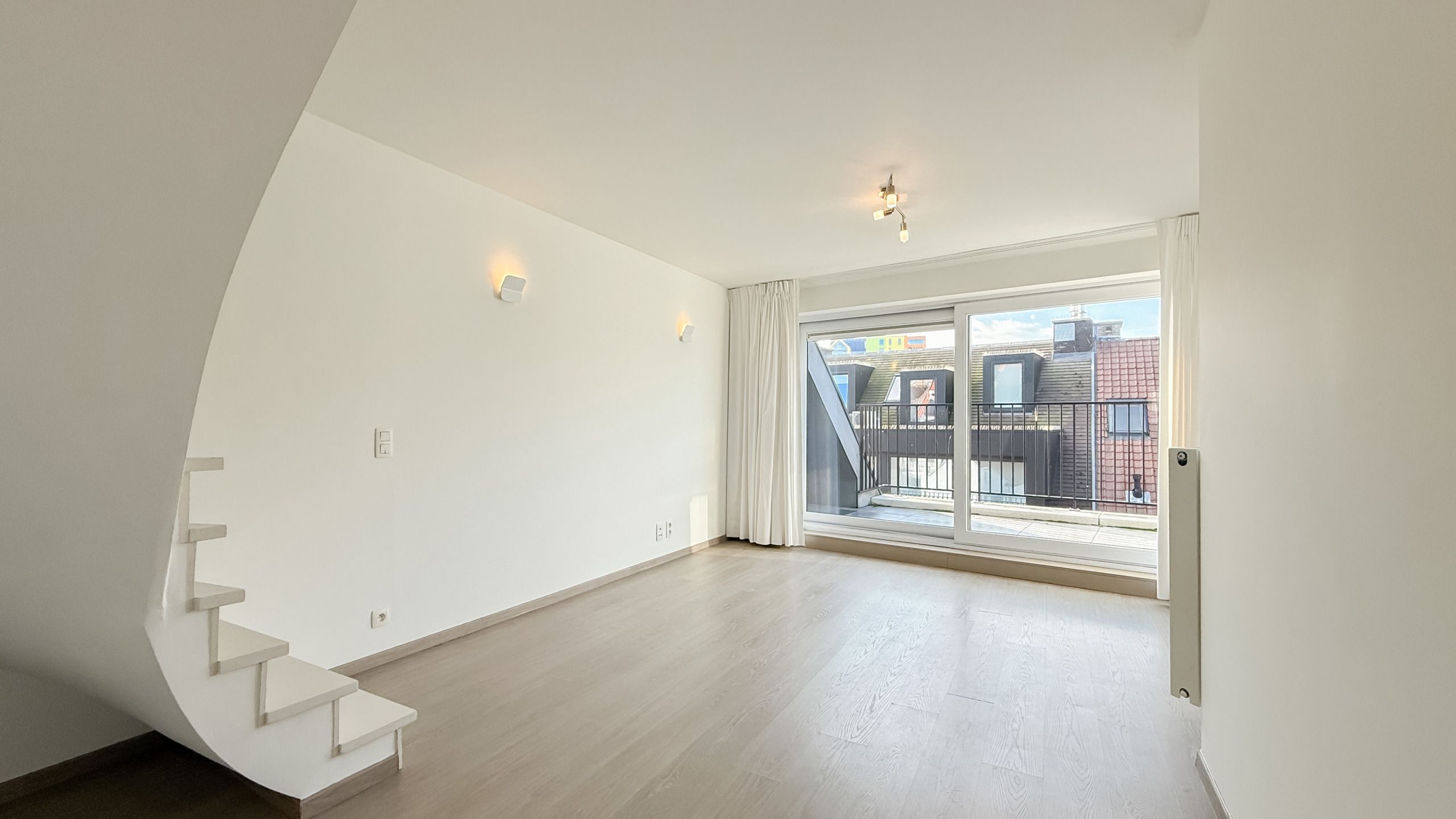 Licht en modern duplexappartement met zuidgericht terras... foto 8