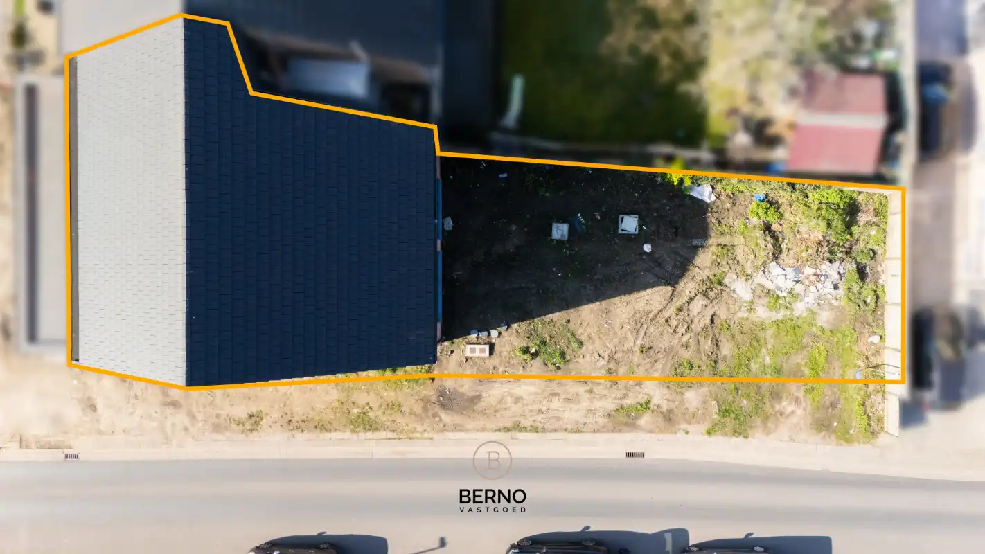 Erg ruime nieuwbouwwoning met leuke tuin foto 11