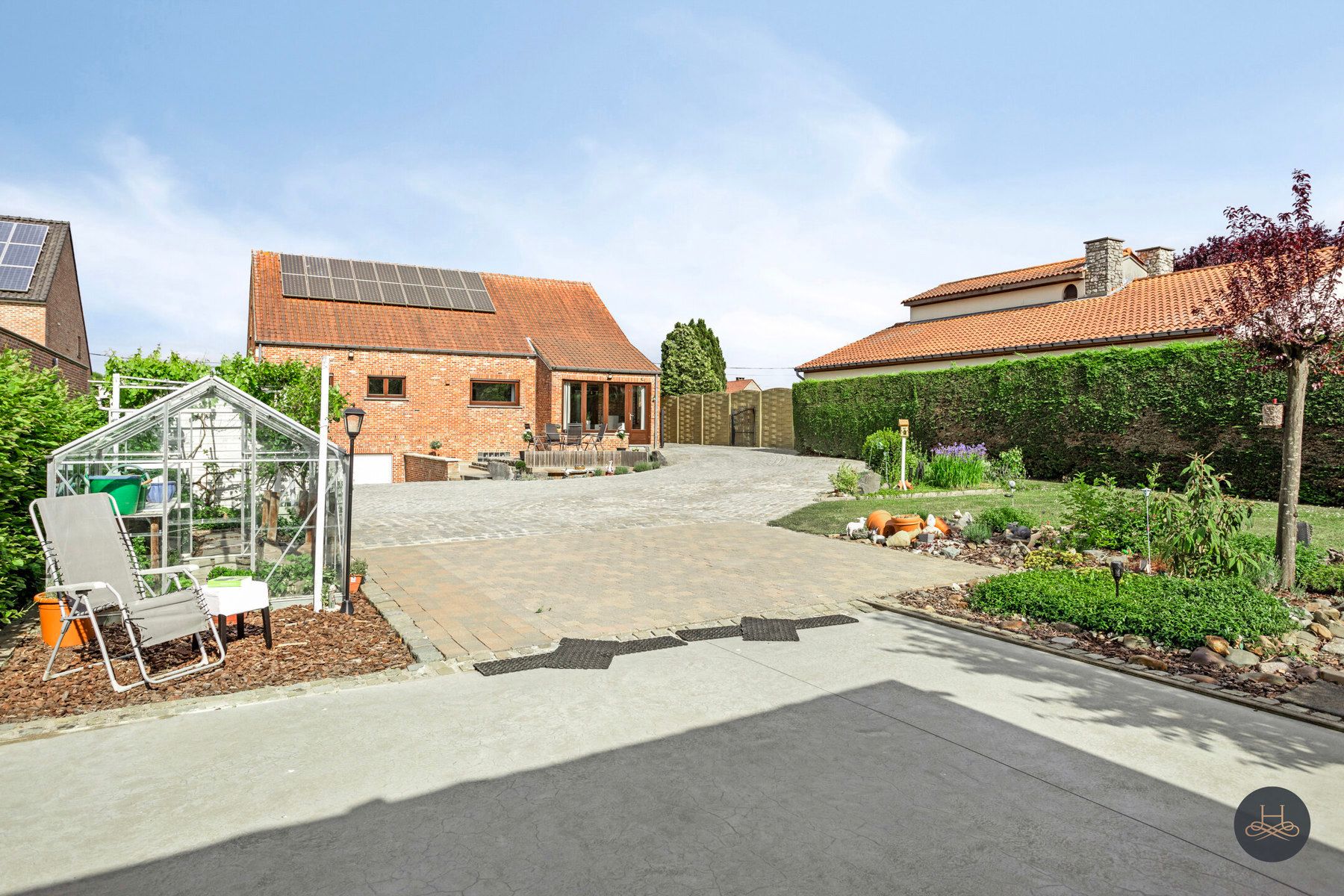 Perfect onderhouden en ruime woning met prachtige ZW tuin foto 47