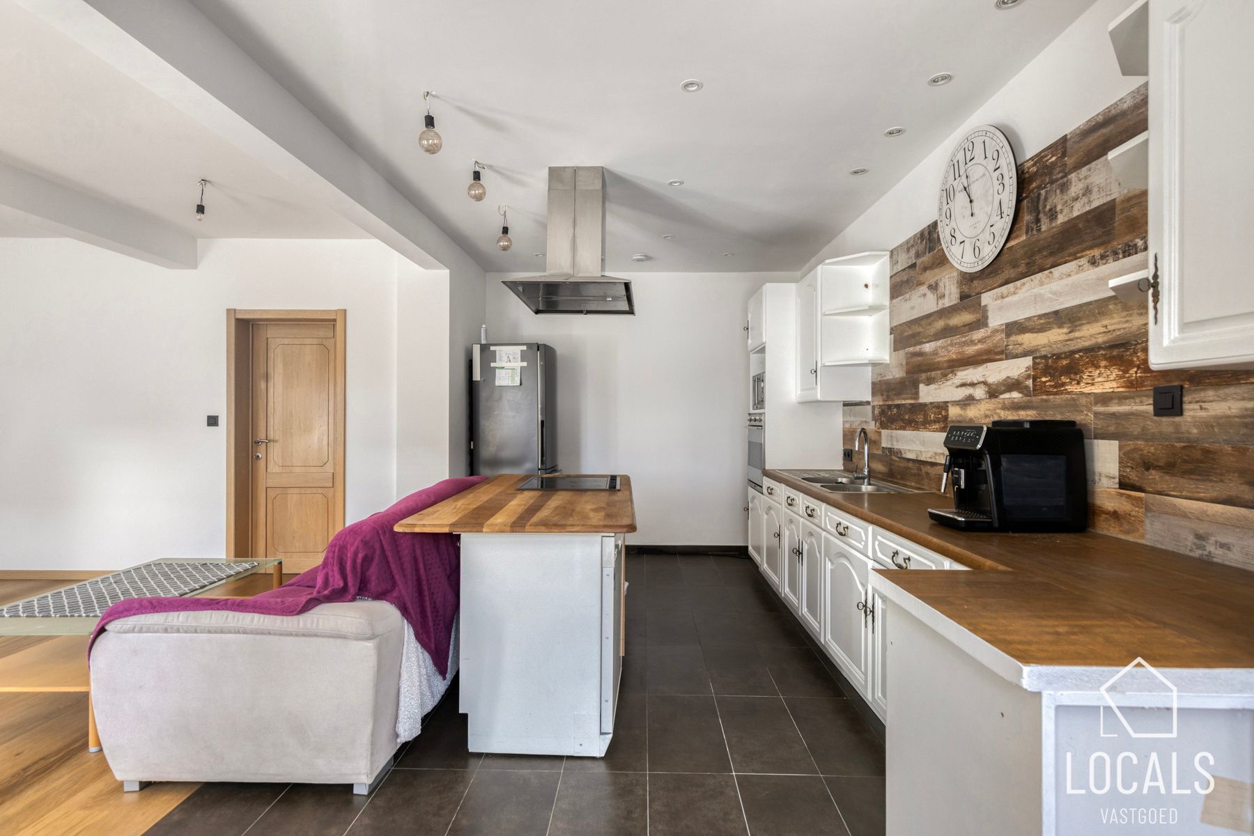 Instapklare woning met tuin, parking en modern wooncomfort foto 5