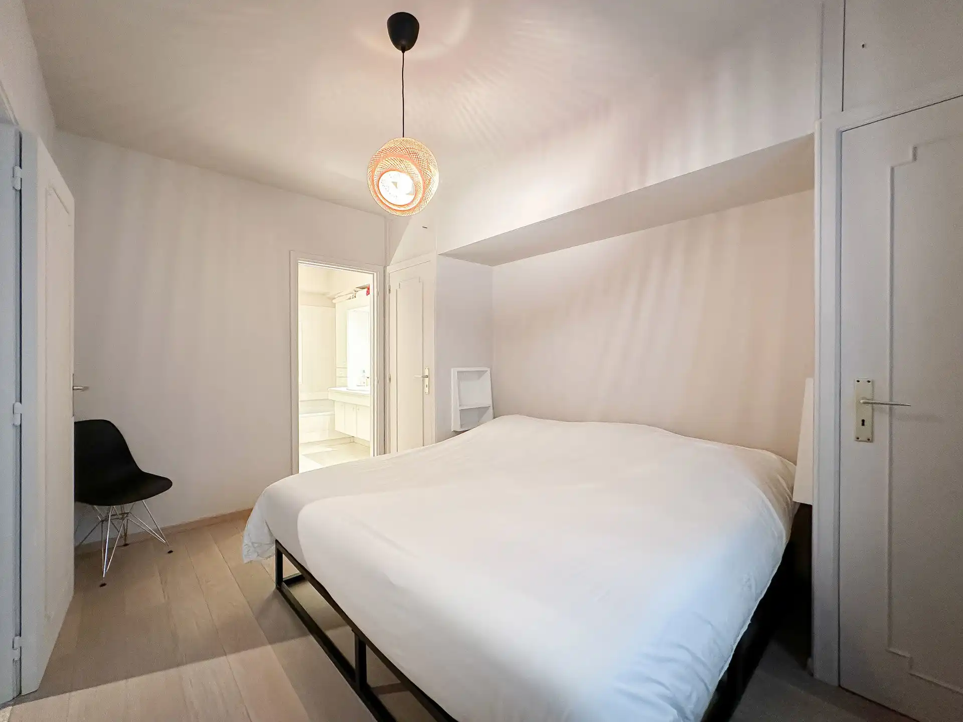 Uitzonderlijke renovatieopportuniteit op de Kustlaan foto 16