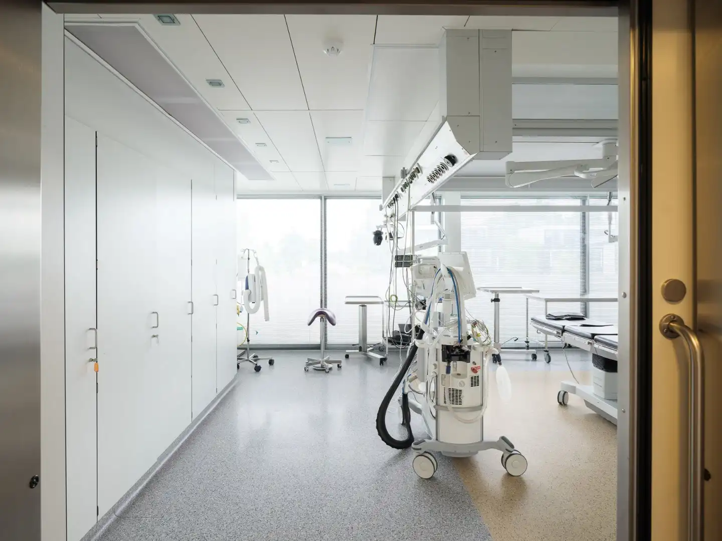 Unieke investeringsopportuniteit in hartje Sint-Martens-Latem – Instapklaar & professioneel uitgeruste privé kliniek foto 6