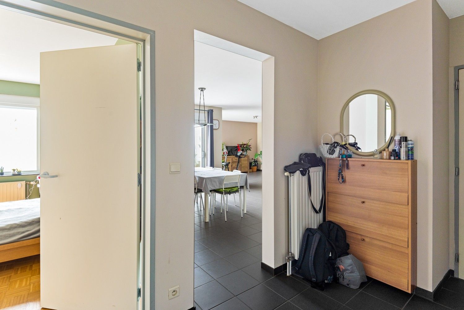 Gelijkvloers appartement met één slaapkamer en tuin op toplocatie te Lint foto 3