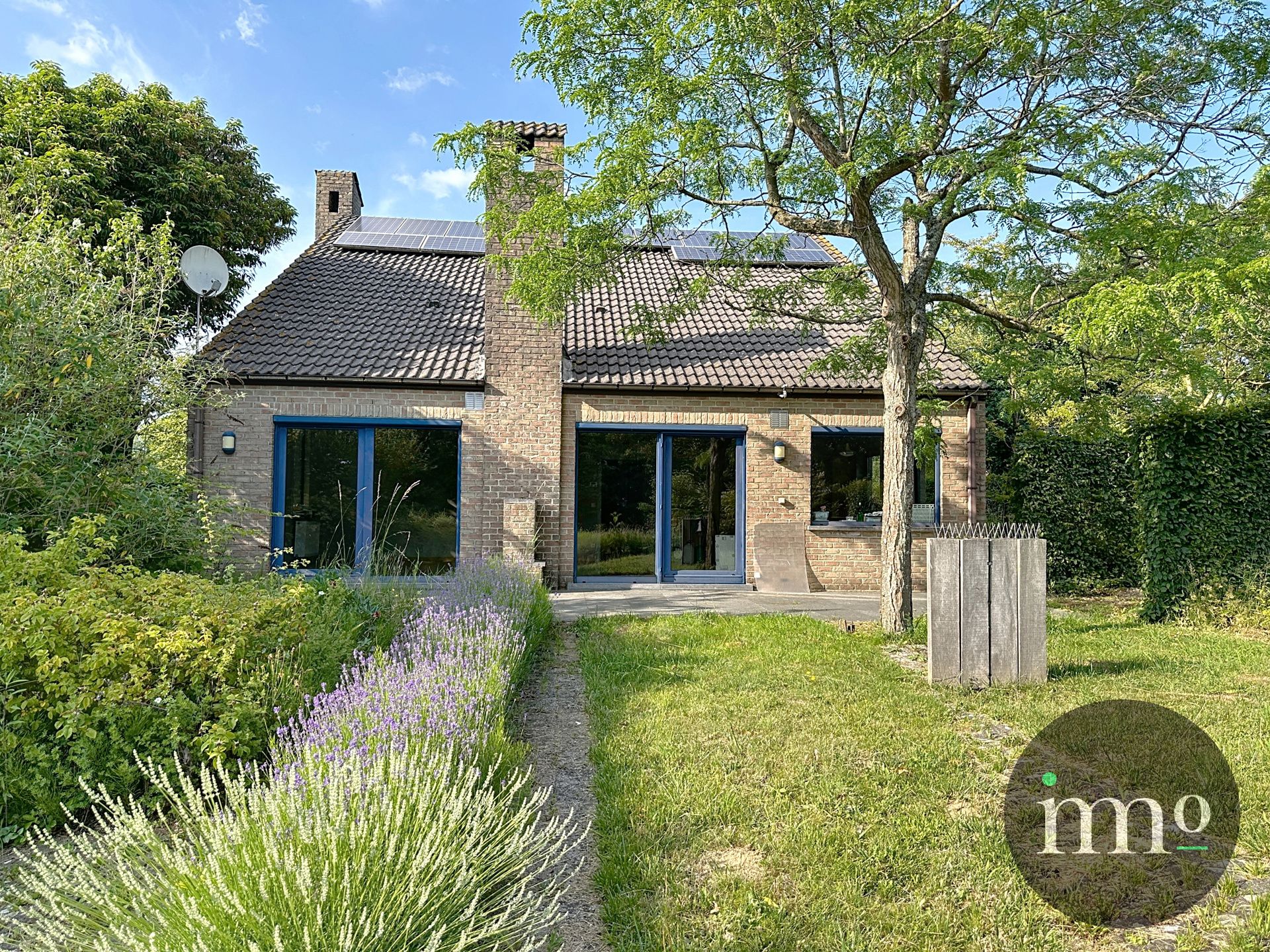 Topligging! Viergevel in groene omgeving foto 4