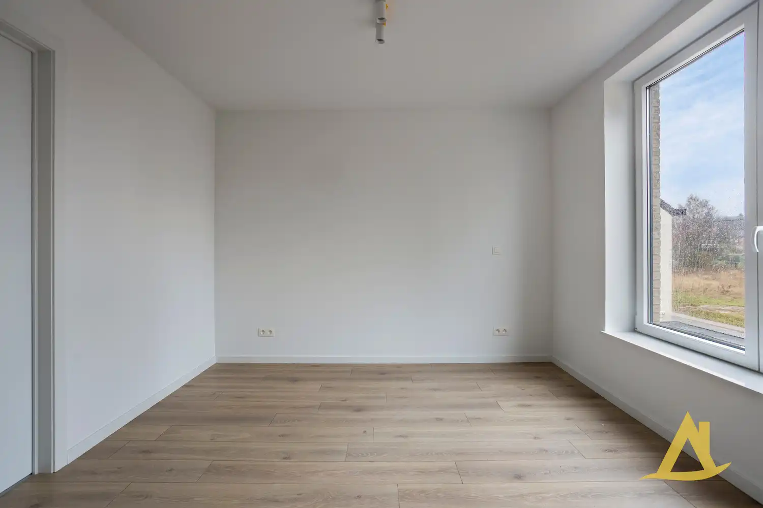 STIJLVOL EN ENERGIEZUINIG WONEN OP EEN TOPLOCATIE! foto 24