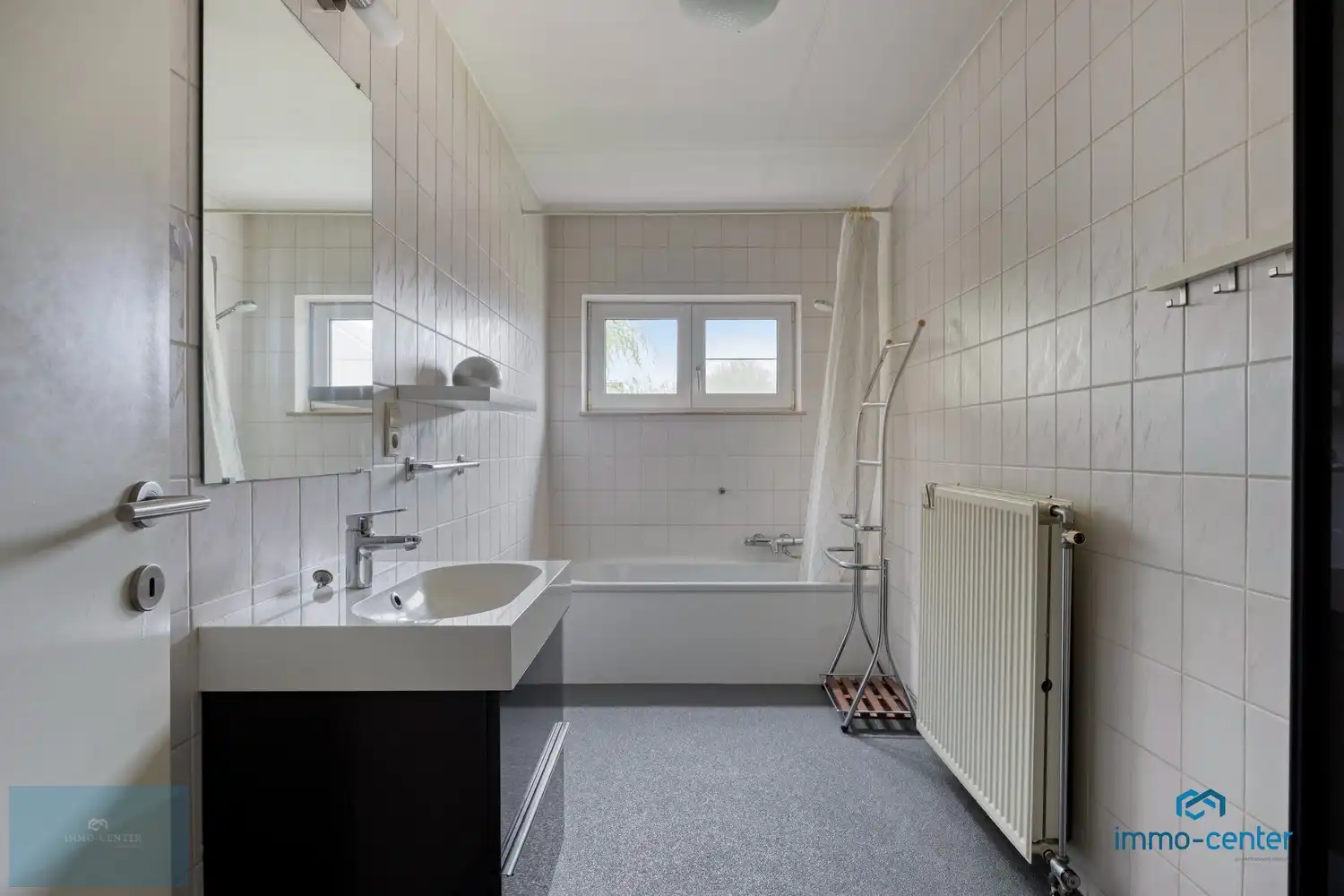 🏡 Instapklaar appartement van 105 m² met tuin, garage en airco foto 15