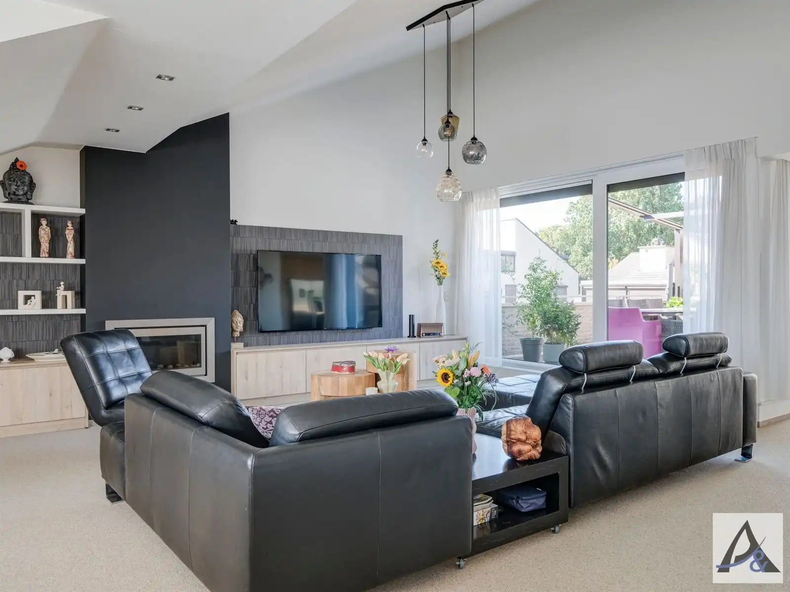 ruim en exclusief penthouse te koop nabij centrum van Beringen! foto 3
