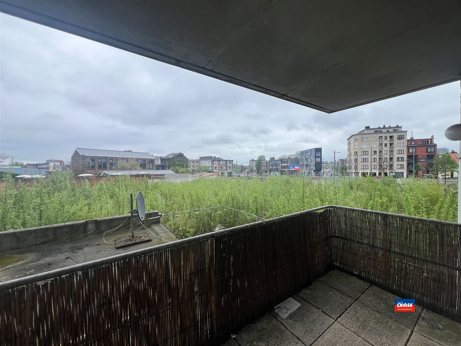 Ruim appartement met 1 slaapkamer en terras foto 2