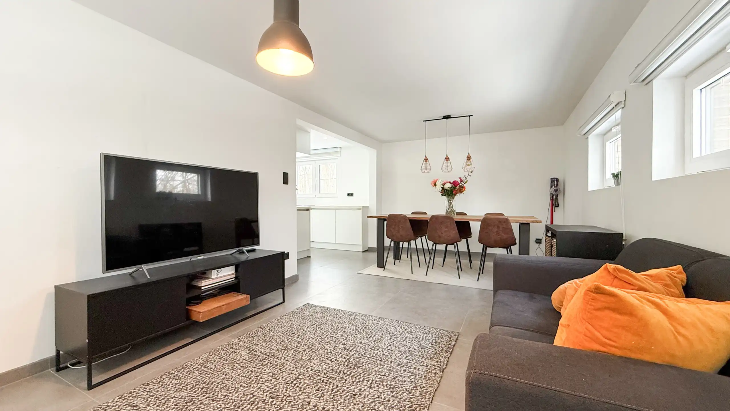 Instapklare halfopen bebouwing op topligging dicht aan natuurzone! foto 17