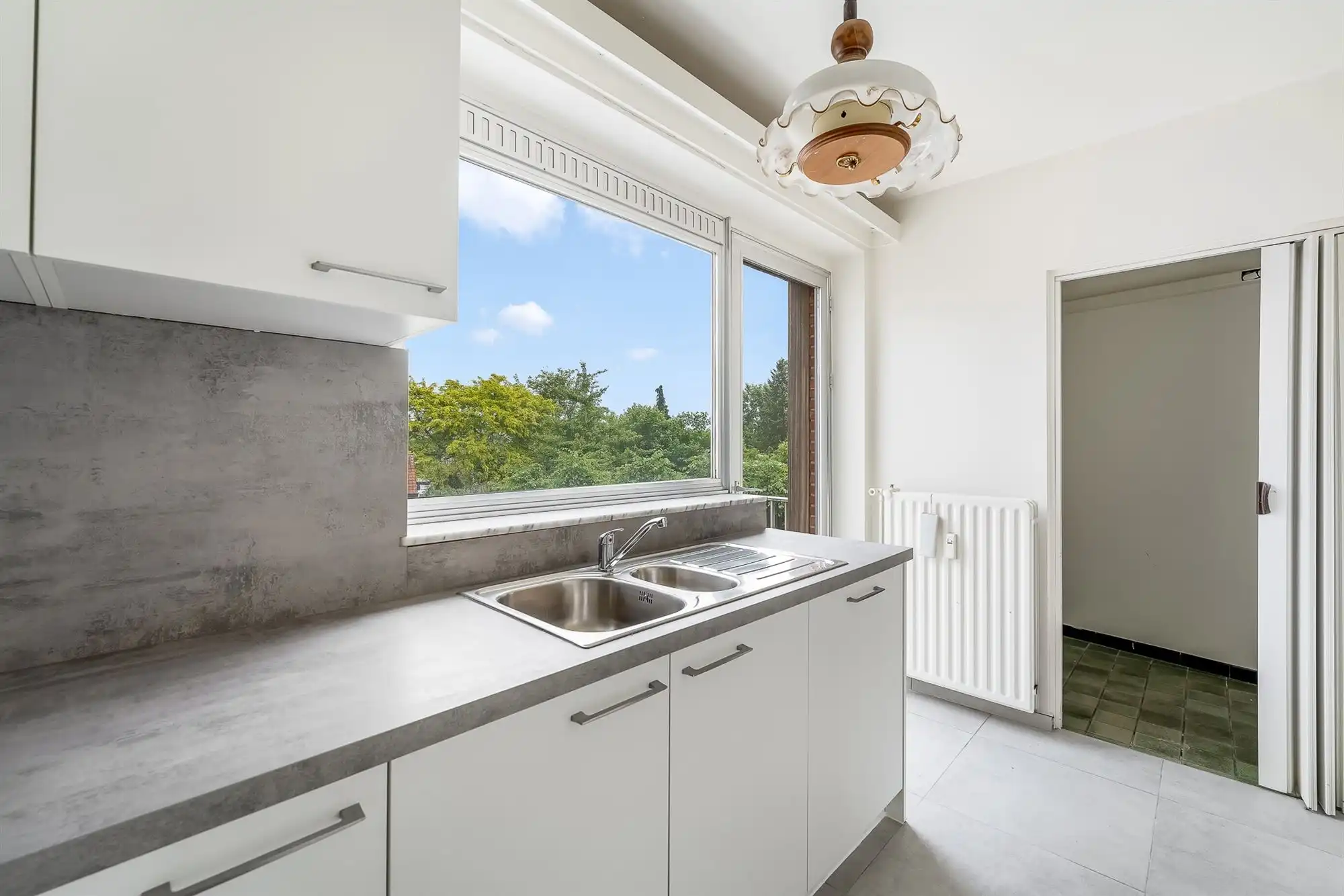 INSTAPKLAAR APPARTEMENT MET 2 SLPKS EN LIFT IN CENTRUM BALEN foto 5