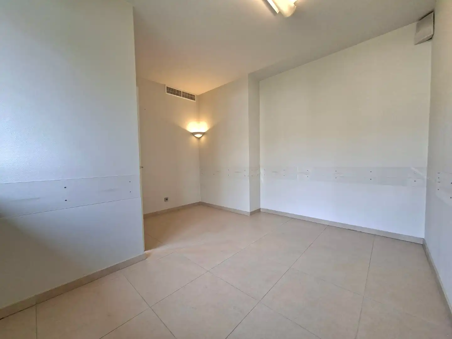 Praktijk en/of kantoorruimte  foto 7