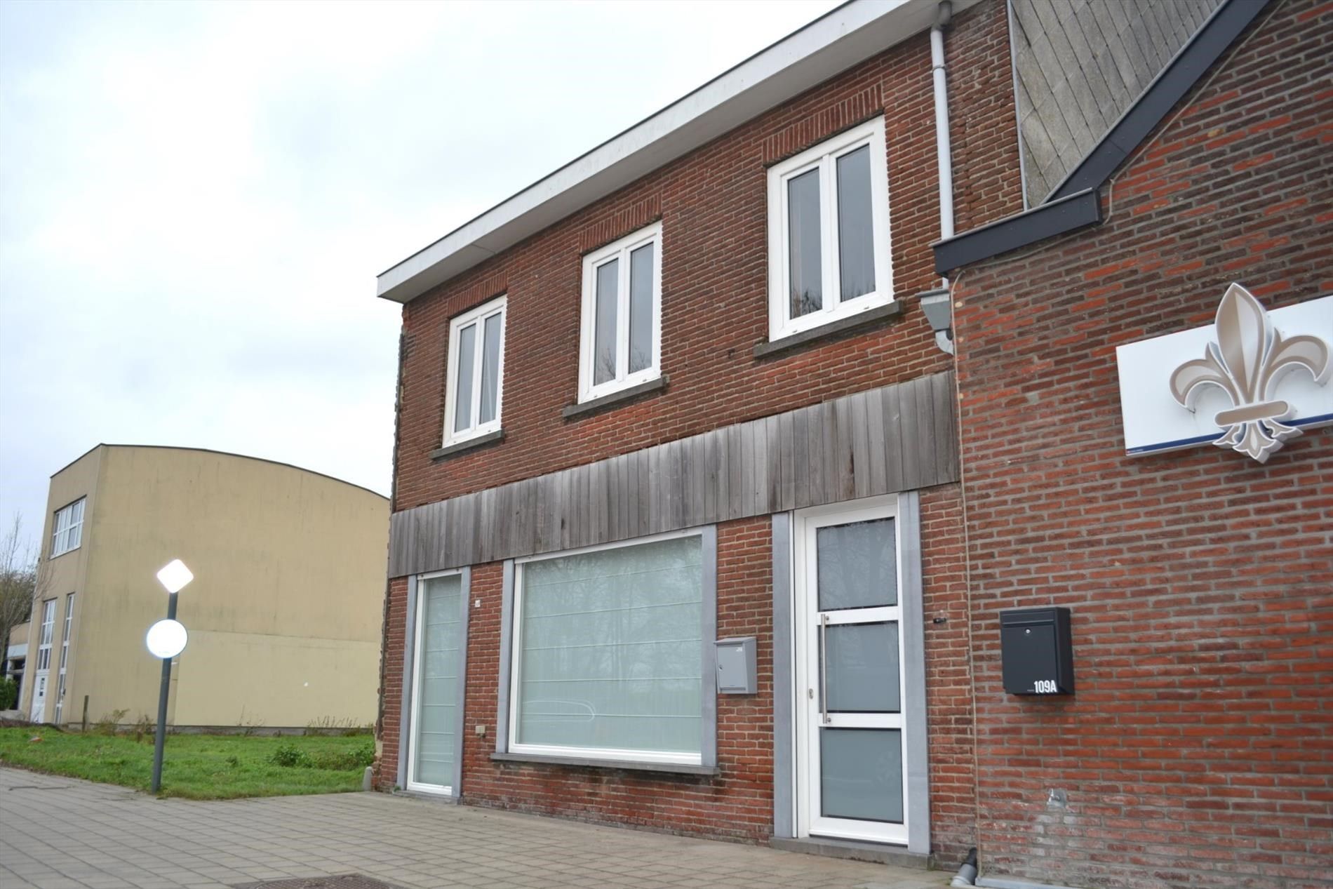 Verzorgde gezinswoning met 3 slaapkamers en tuin foto 20