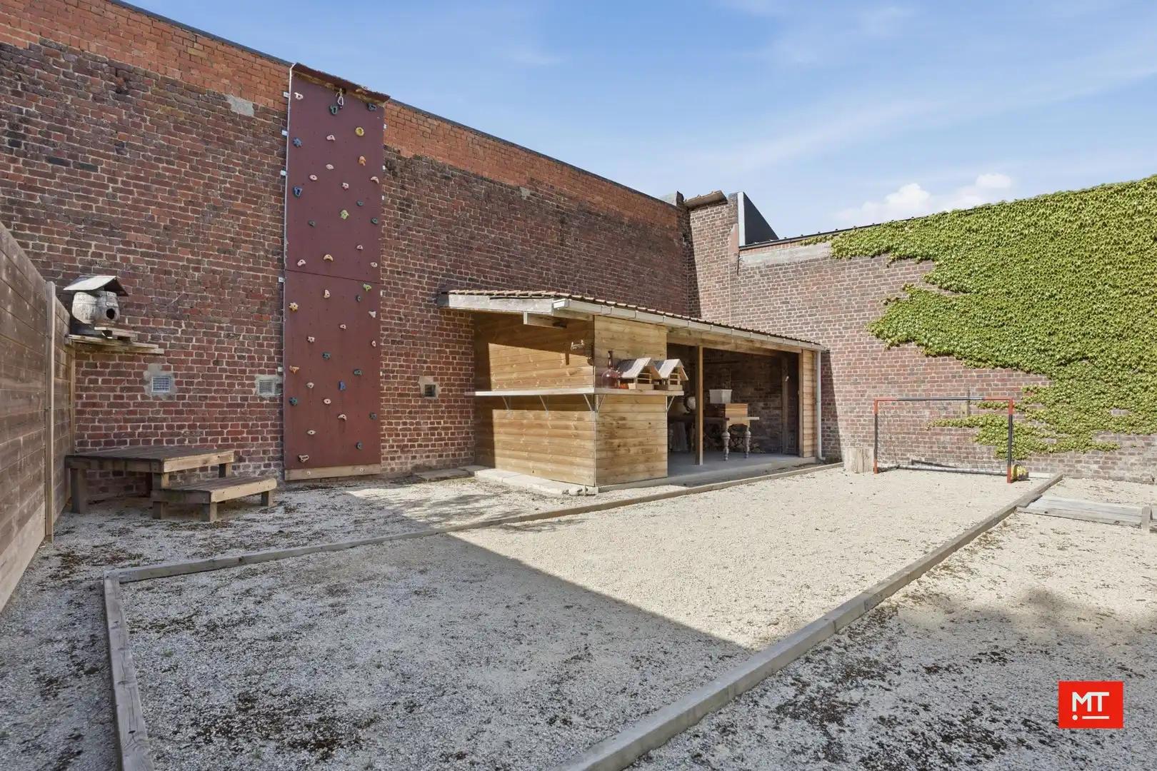 Verrassend ruime woning met prachtige tuin, vlakbij het centrum van Lauwe foto 14