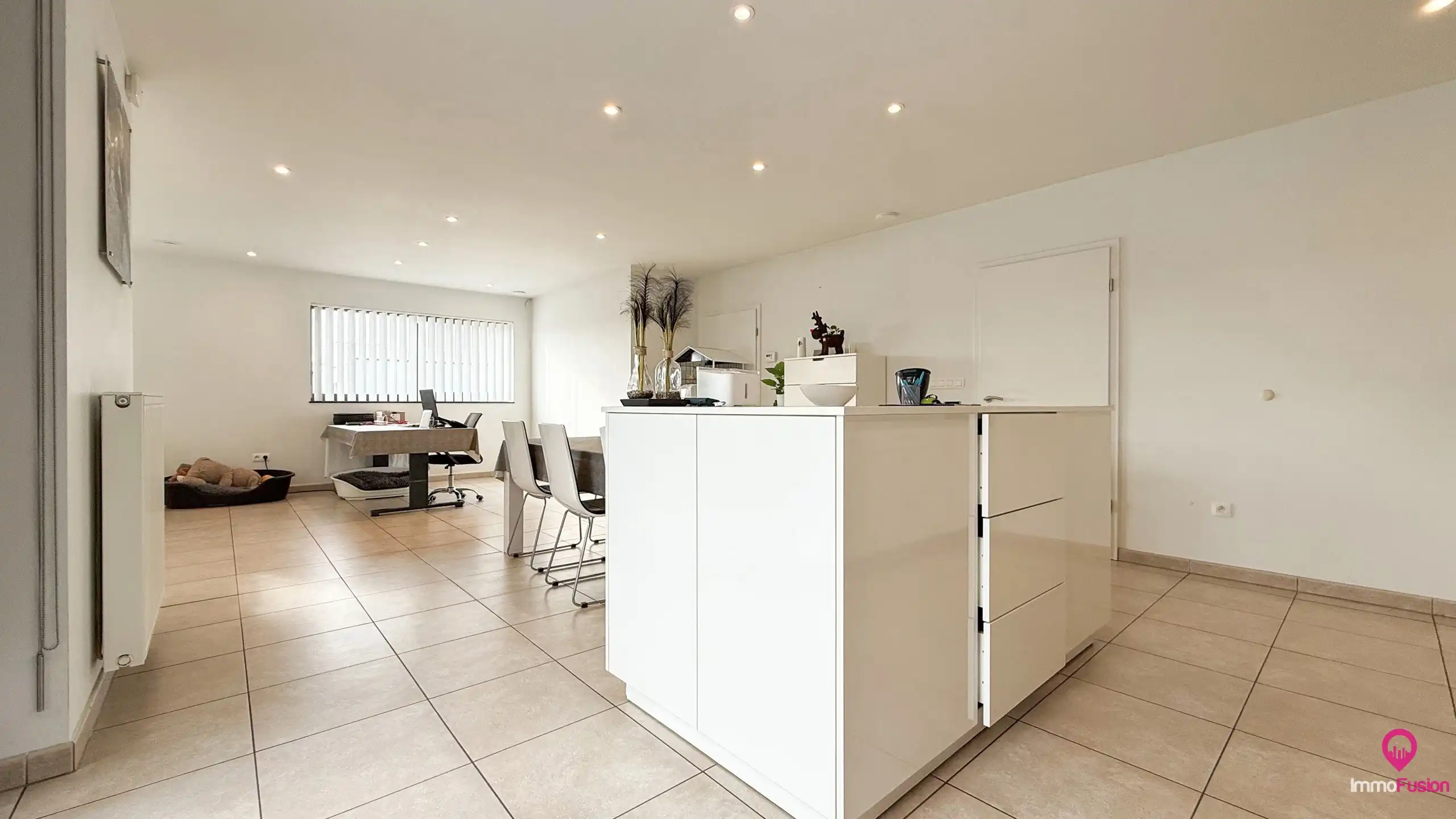 Veelzijdig industrieel pand met ruime woonst en zonnepanelen foto 44